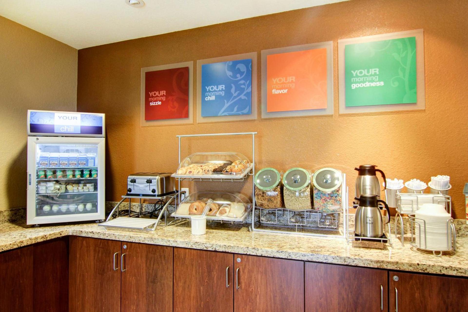 Comfort Suites Carlsbad photo 46