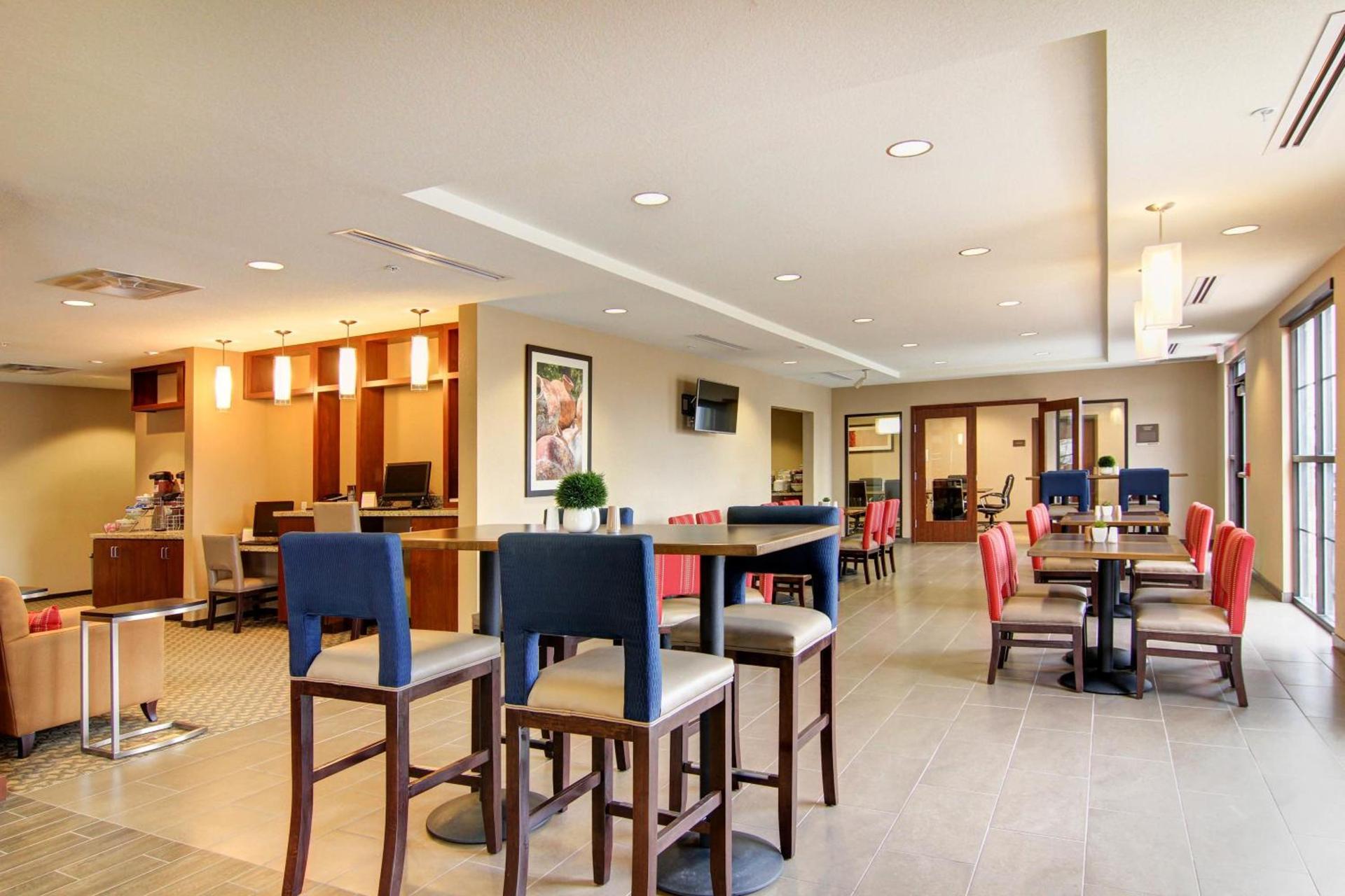 Comfort Suites Carlsbad photo 49