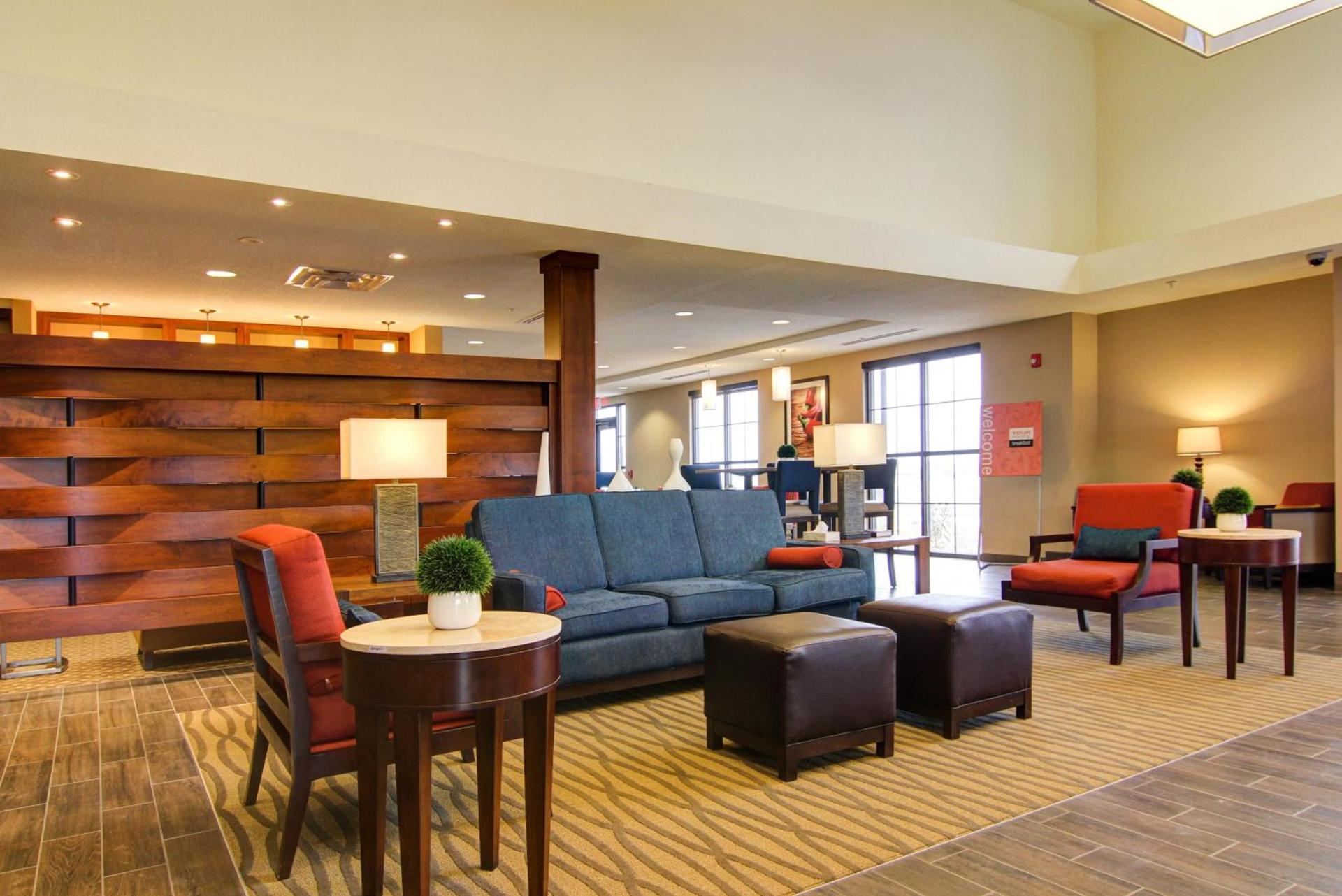 Comfort Suites Carlsbad photo 42