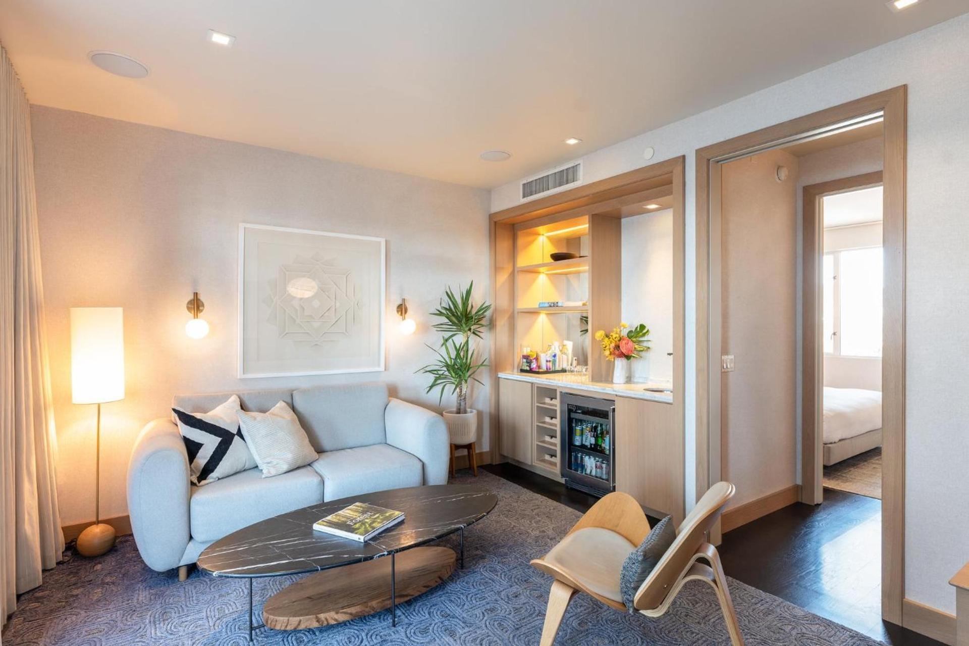 Kimpton Hotel Wilshire by IHG photo 46