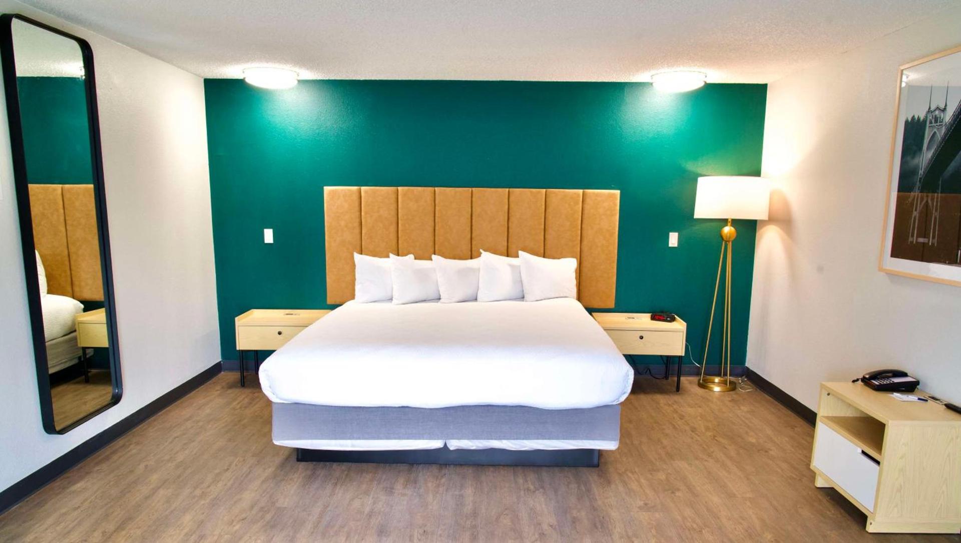 Best Western Portland West Beaverton photo 11