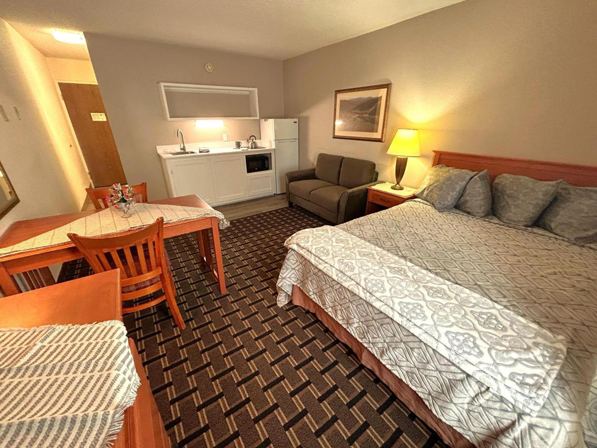 FairBridge Extended Stay, a Kitchenette Hotel photo 42