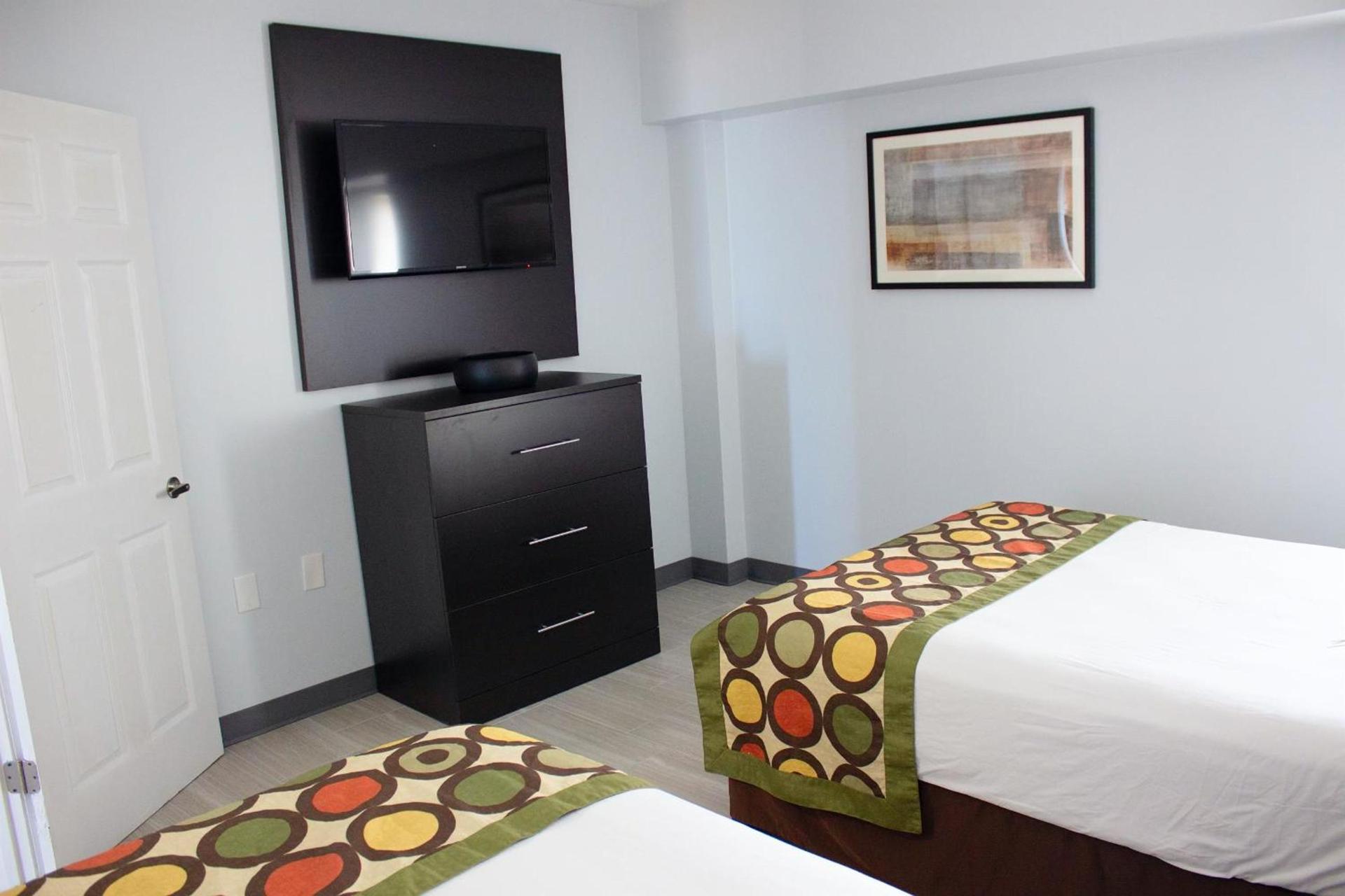 Sun and Sand Resort Oceanfront Suites photo 26