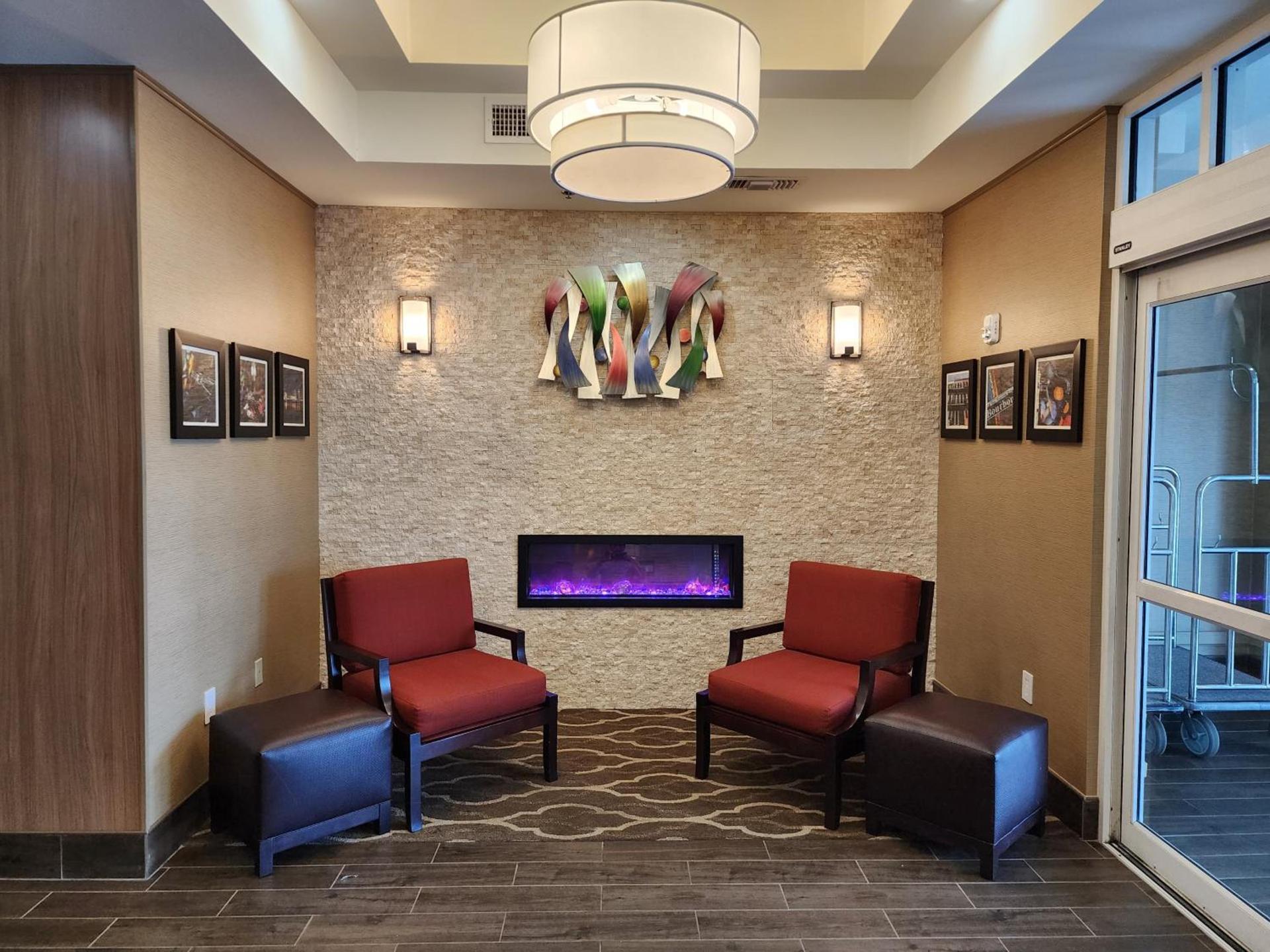 Comfort Suites New Orleans East photo 61