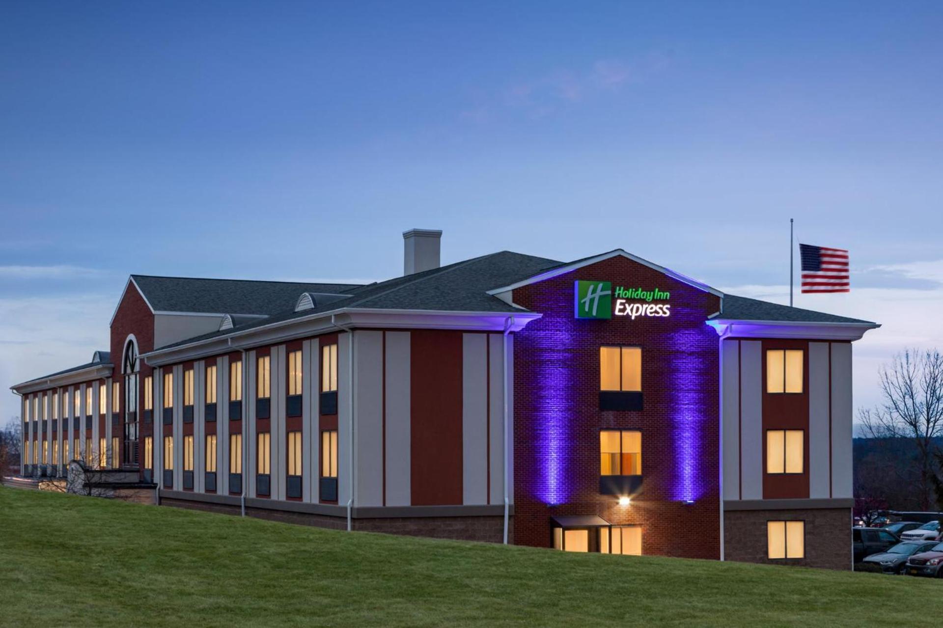Holiday Inn Express & Suites East Greenbush Albany-Skyline by IHG photo 1