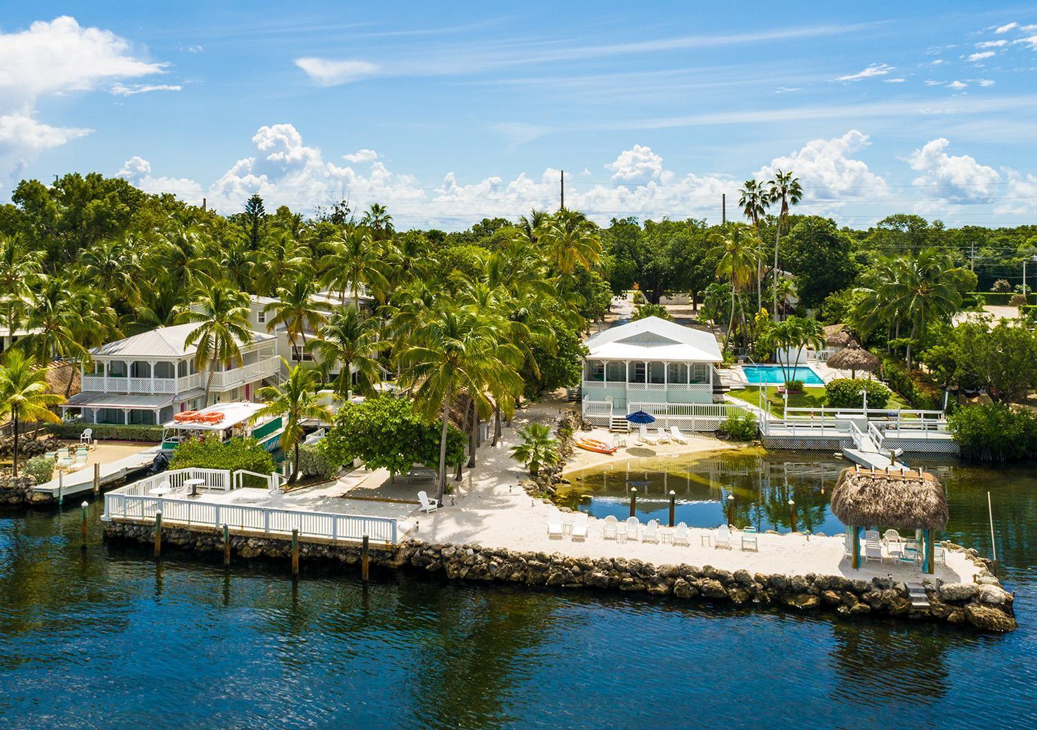Amoray Dive Resort photo 68