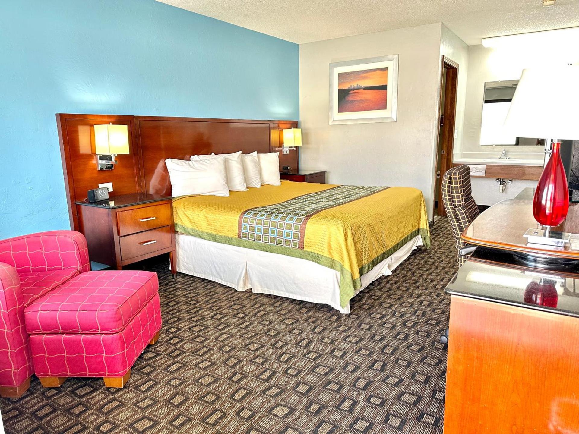 Lakes Inn photo 19