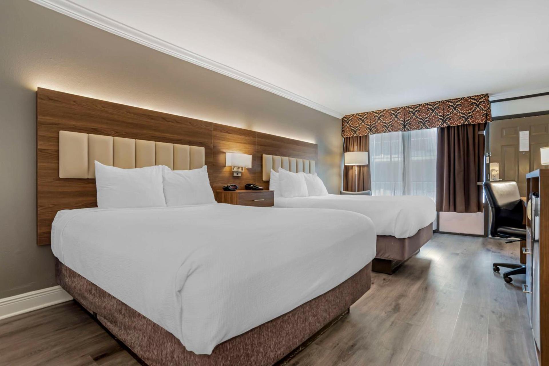 Best Western Plus Westbank photo 16