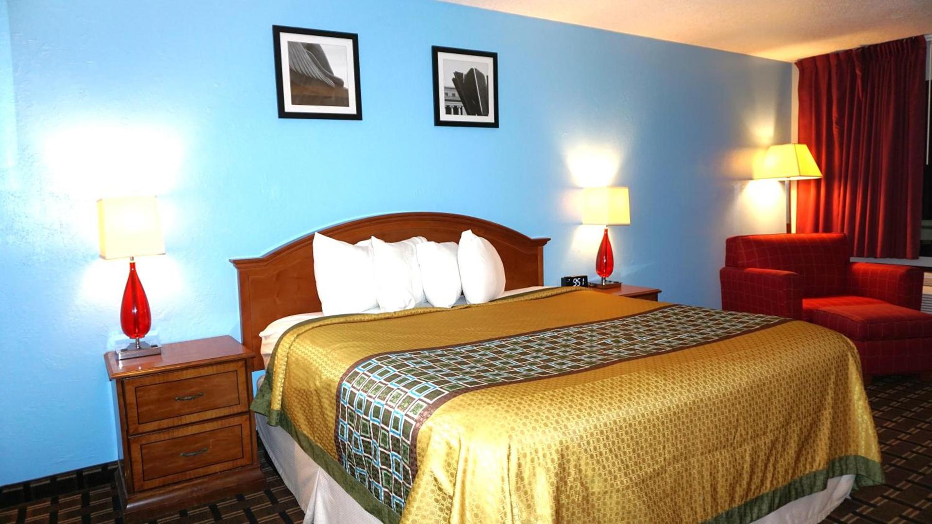 Lakes Inn photo 31