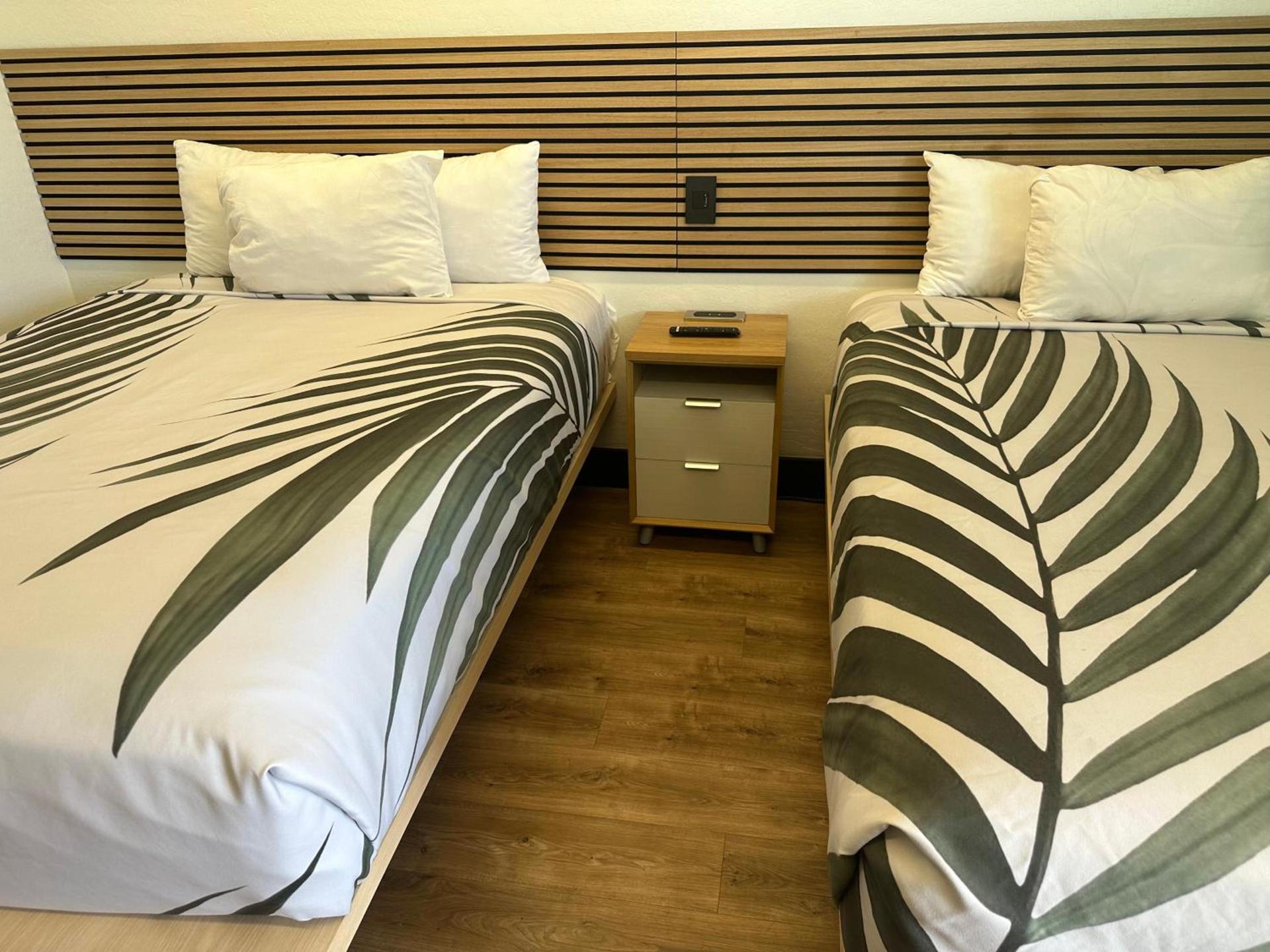 Sway Hotel Lake Havasu photo 19