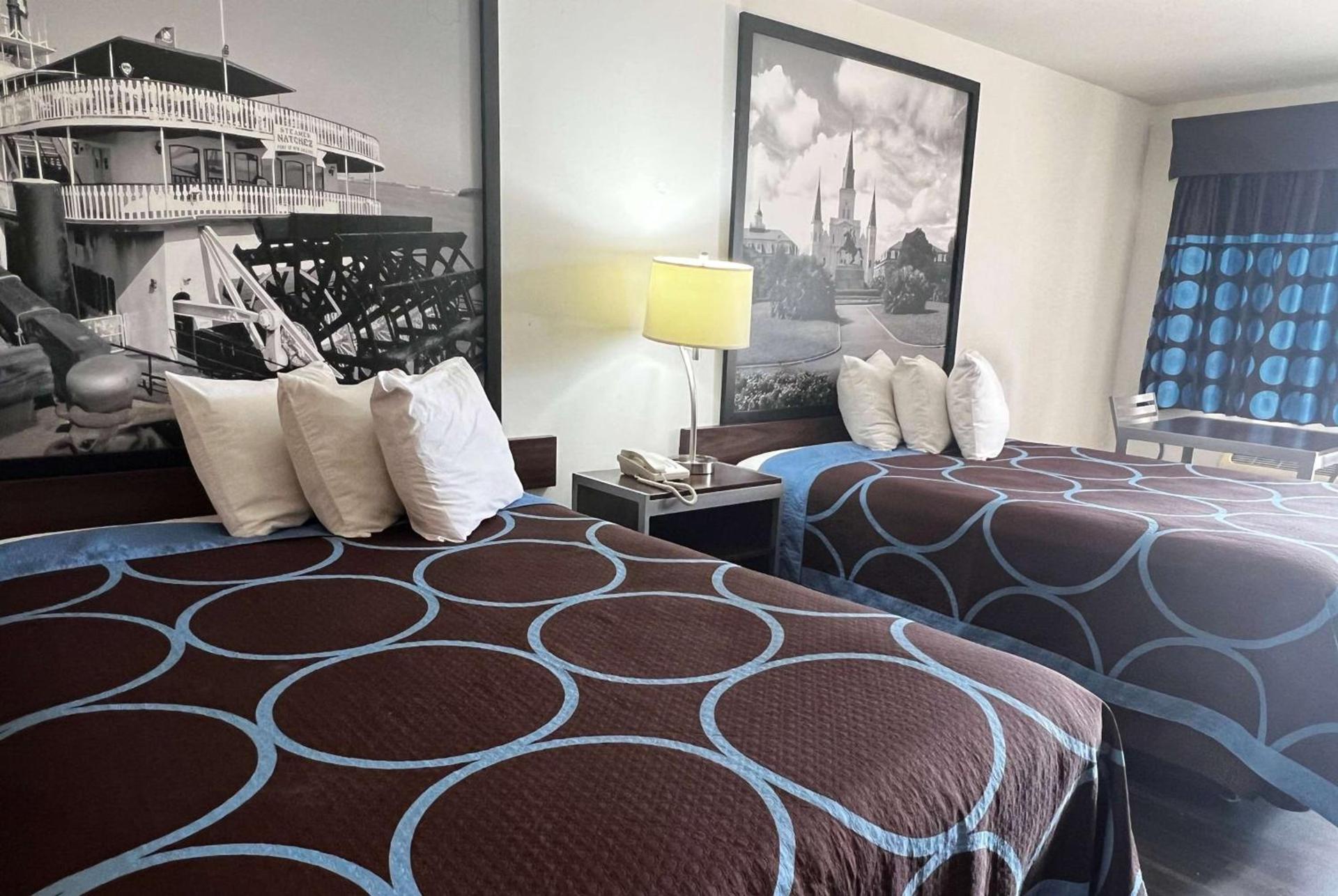 Super 8 by Wyndham Slidell photo 93