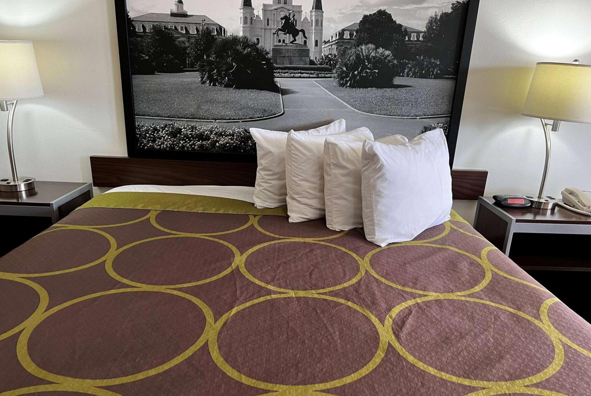 Super 8 by Wyndham Slidell photo 27