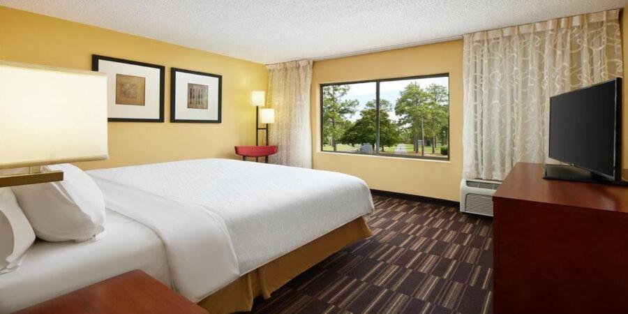 Holiday Inn Express Tifton by IHG photo 8