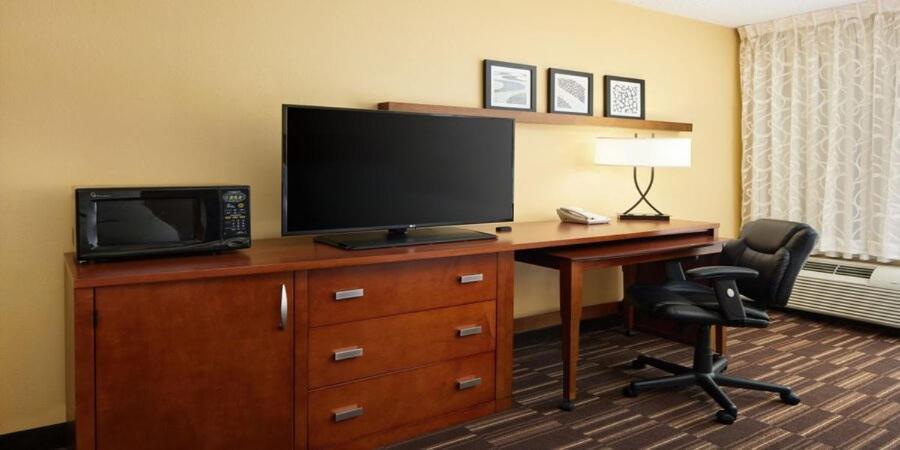 Holiday Inn Express Tifton by IHG photo 9