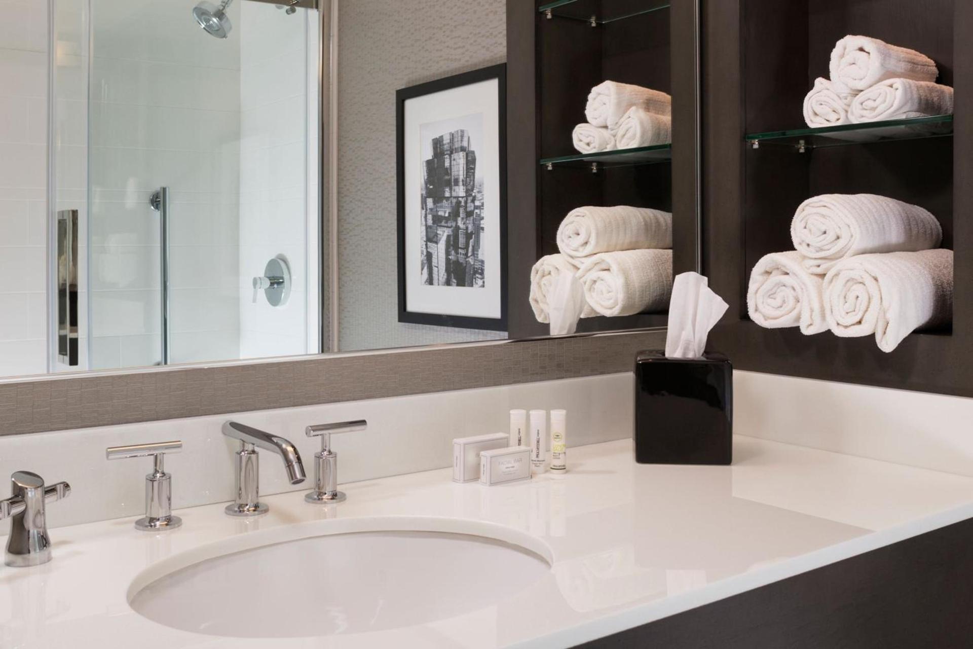 Courtyard by Marriott Minneapolis Downtown photo 29