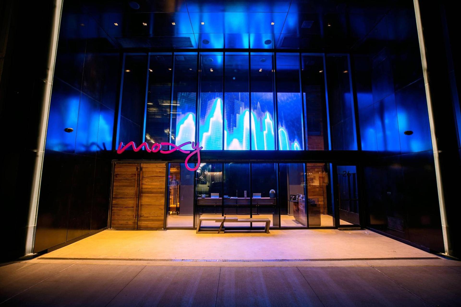 Moxy NYC Downtown photo 1