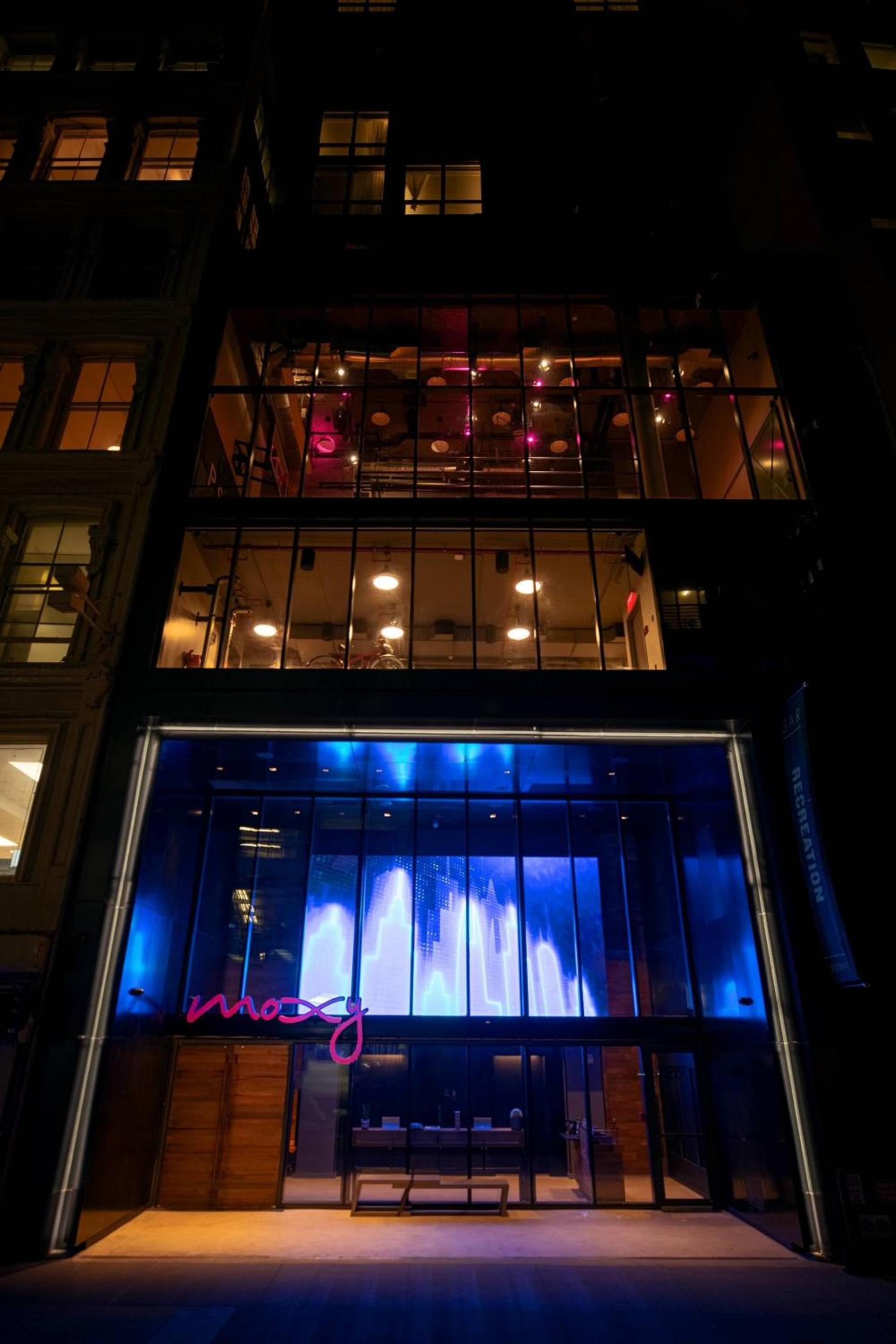 Moxy NYC Downtown photo 4