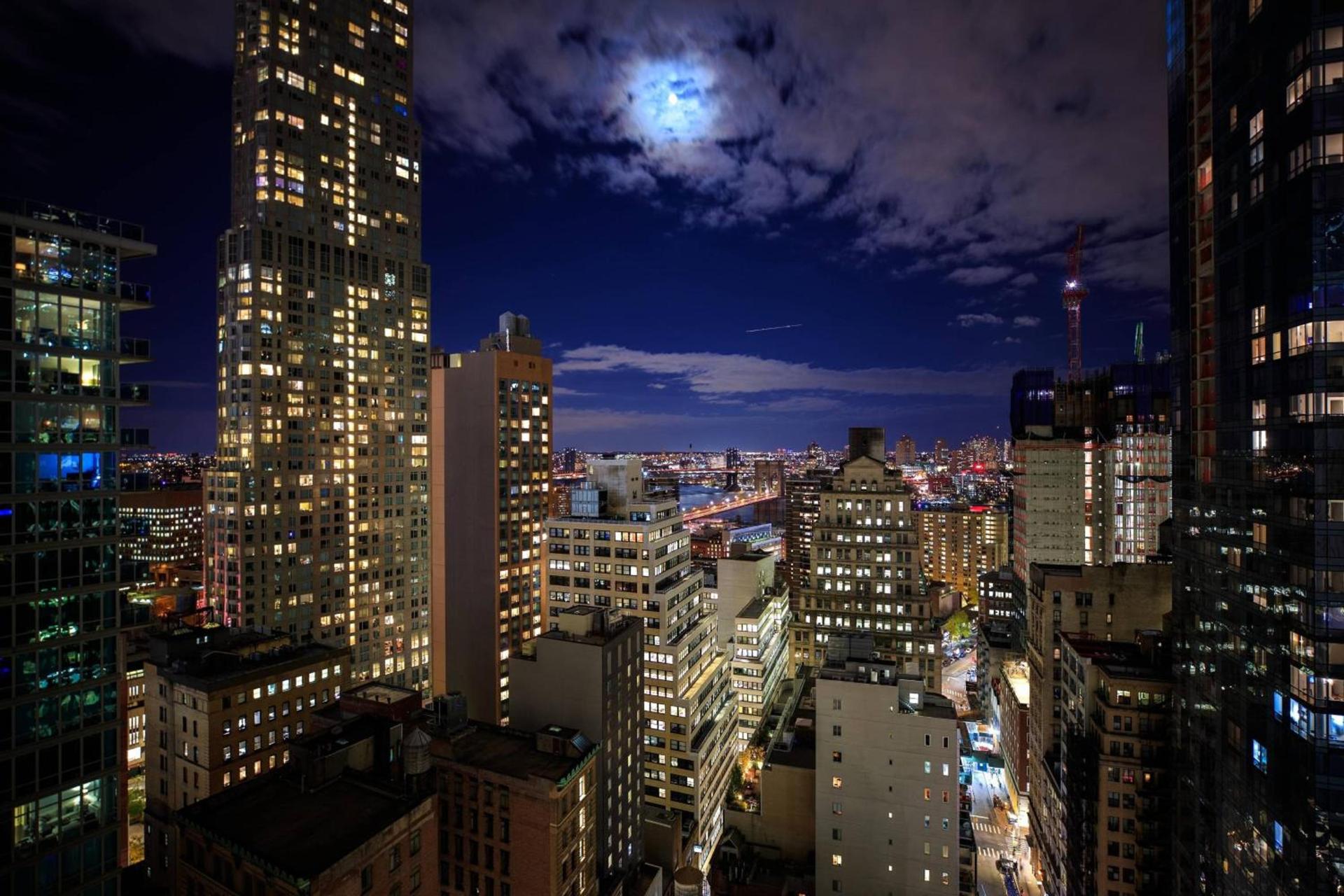Moxy NYC Downtown photo 8