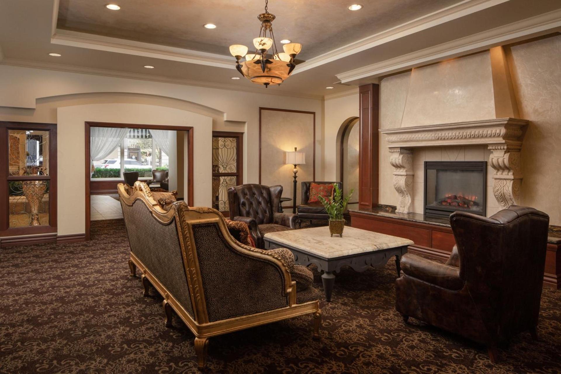 The Louie, A Davenport Hotel, Autograph Collection photo 3