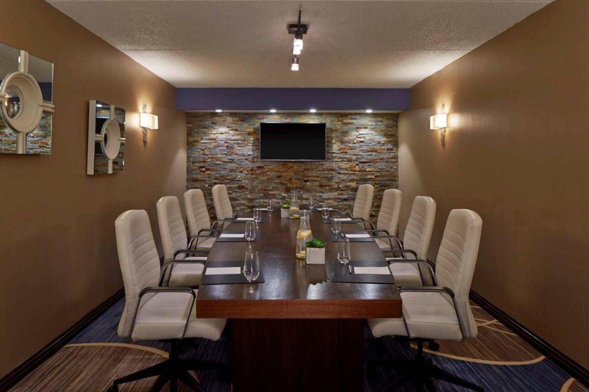 Delta Hotels by Marriott Philadelphia Airport photo 41