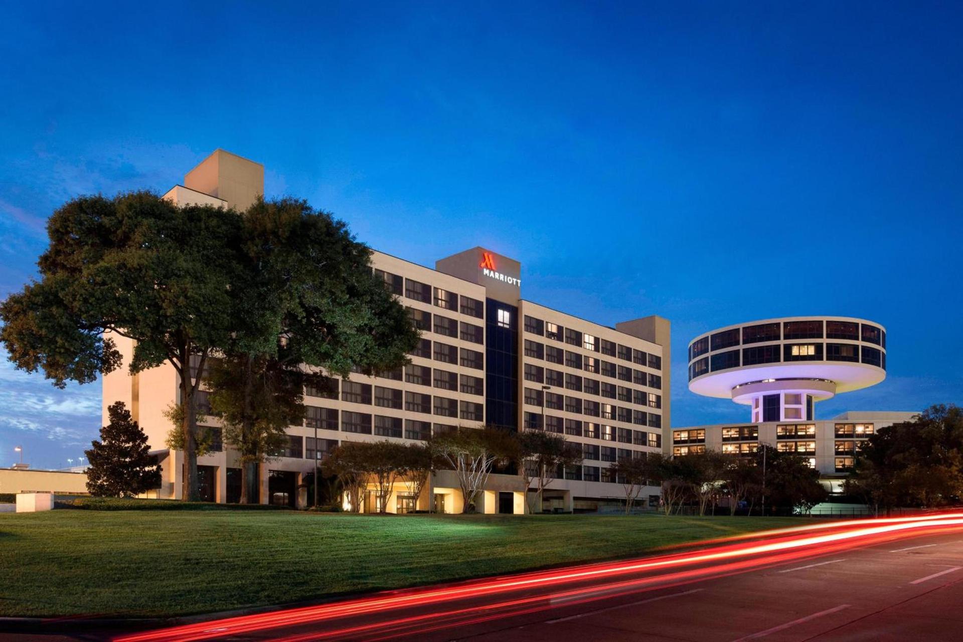 Houston Airport Marriott at George Bush Intercontinental photo 2