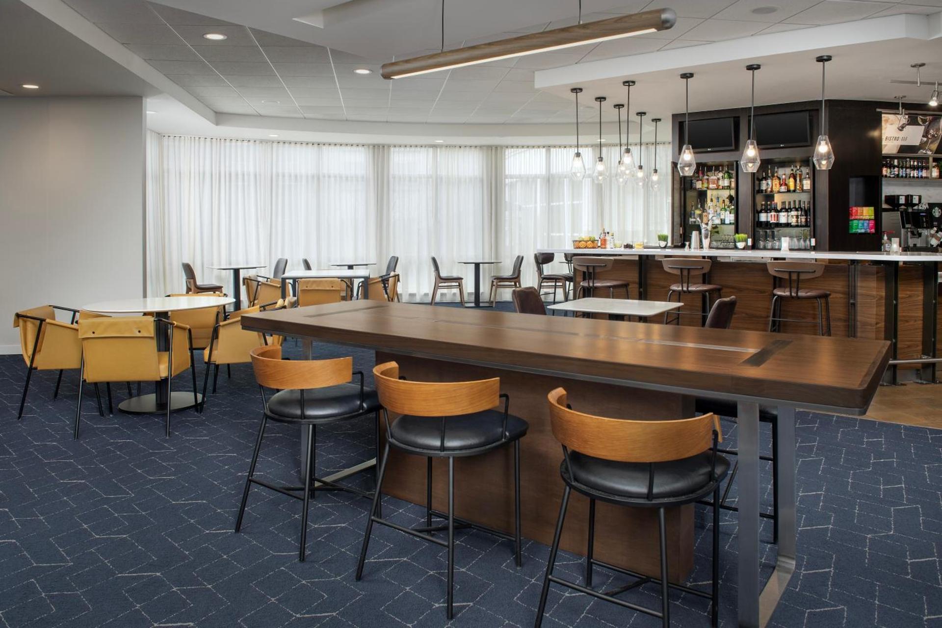 Courtyard by Marriott Seattle Kirkland photo 7