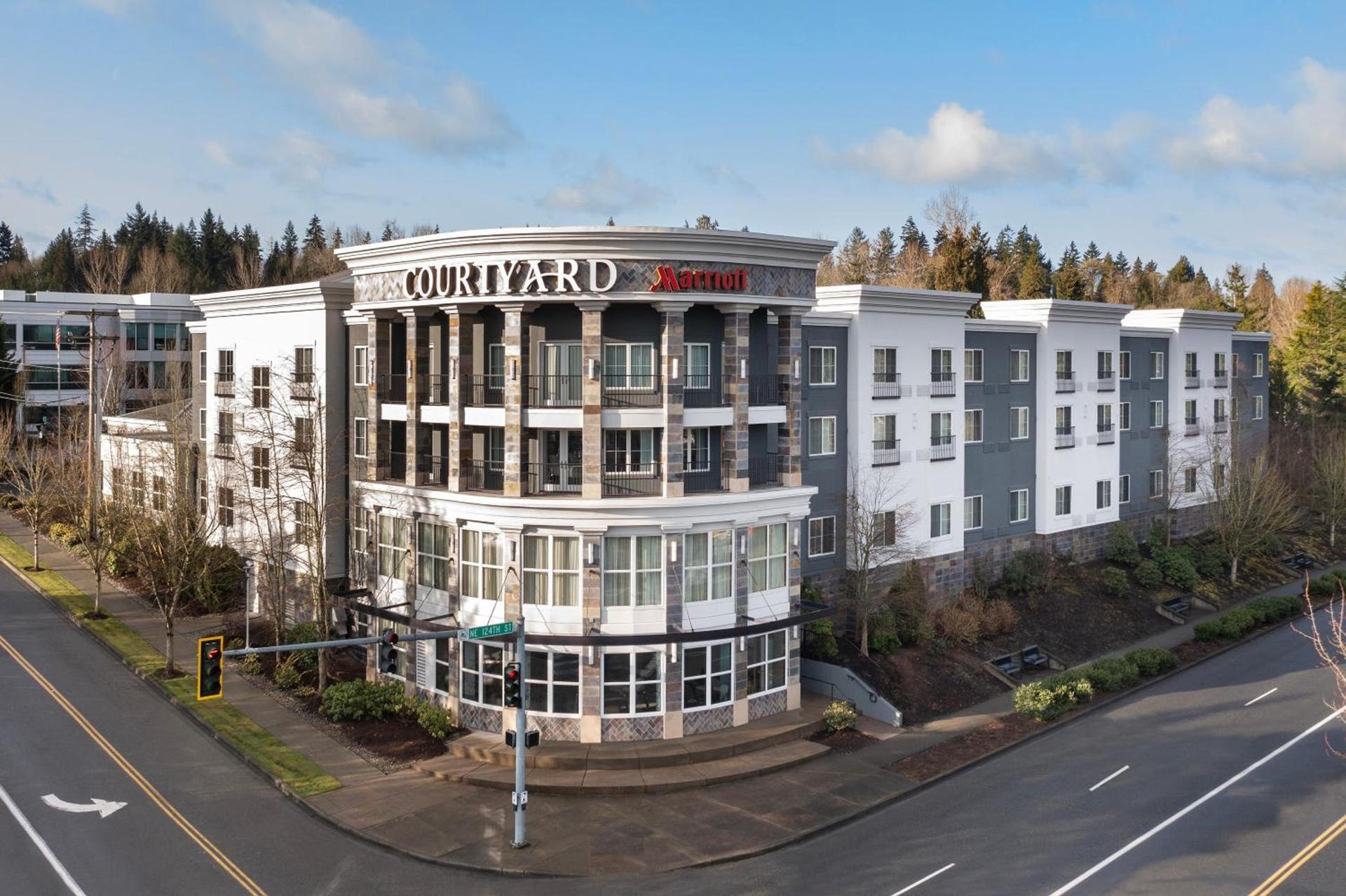 Courtyard by Marriott Seattle Kirkland photo 2