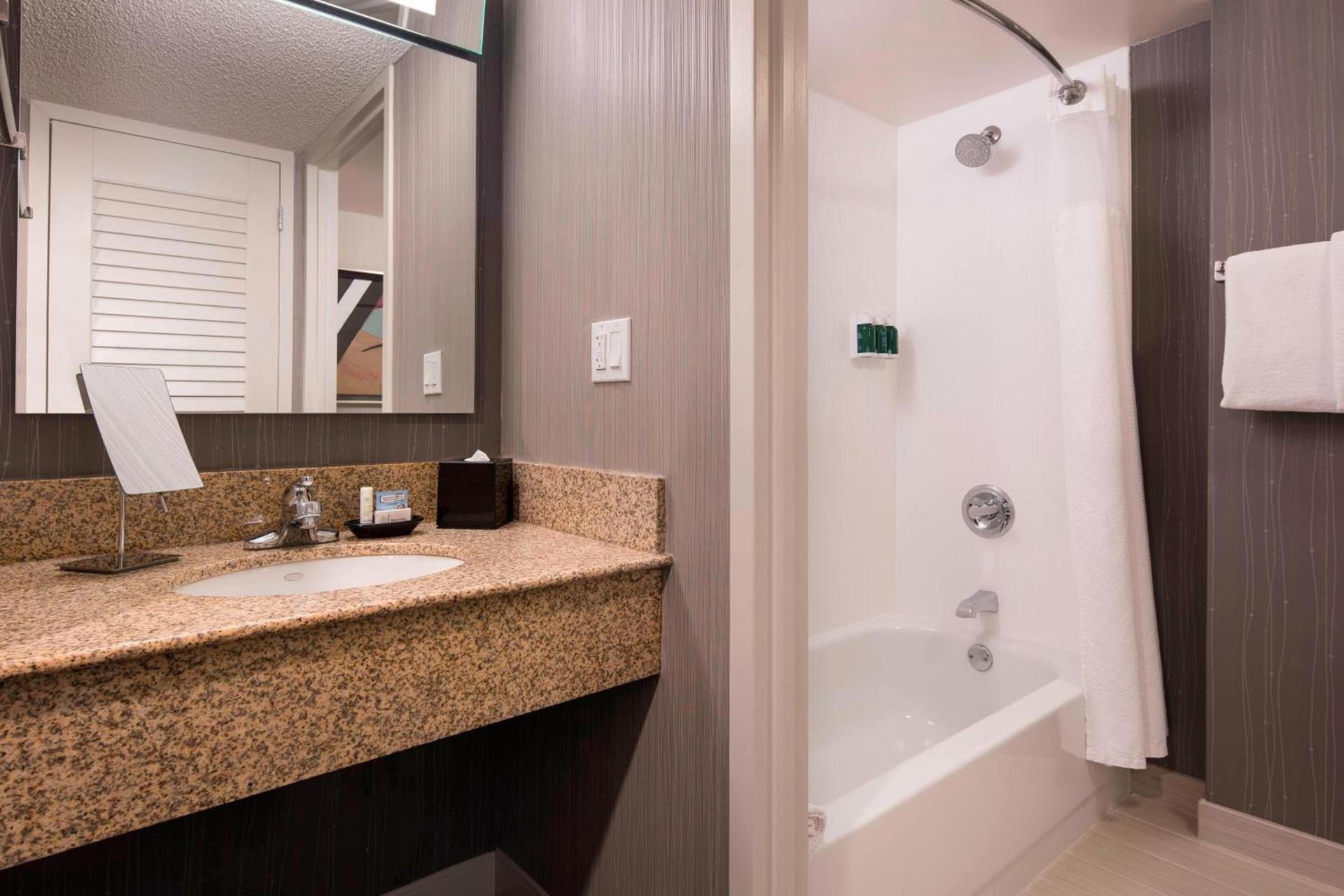 Courtyard by Marriott Denver Airport photo 19