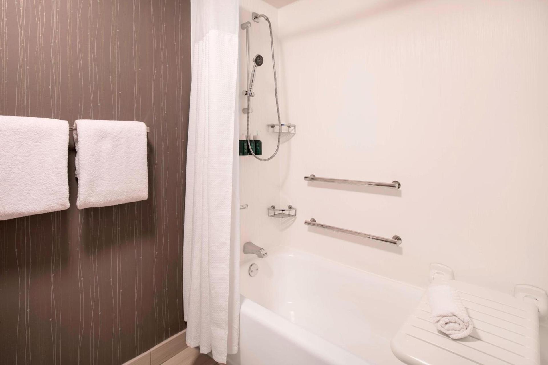 Courtyard by Marriott Denver Airport photo 21