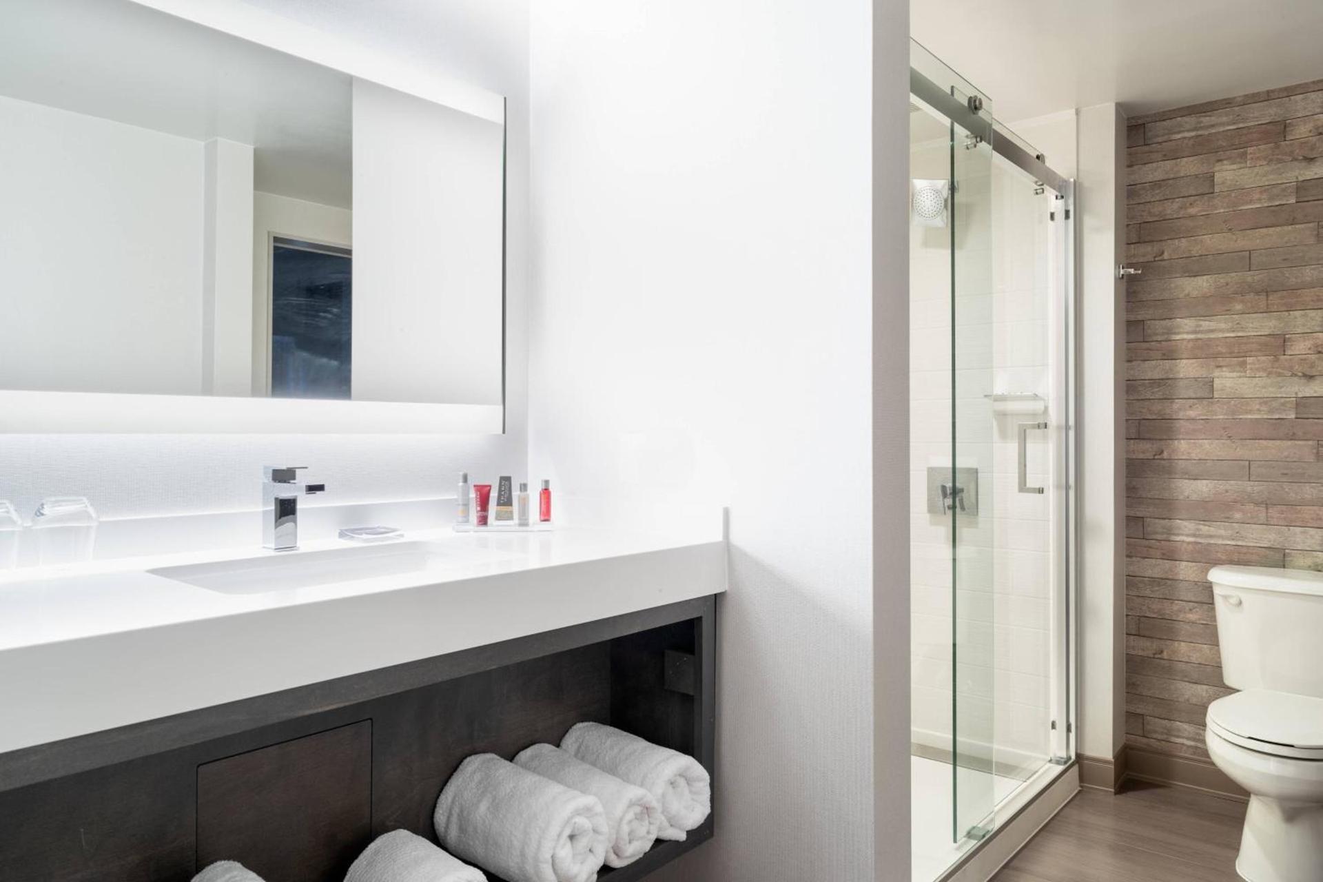 Mystic Marriott Hotel and Spa photo 24