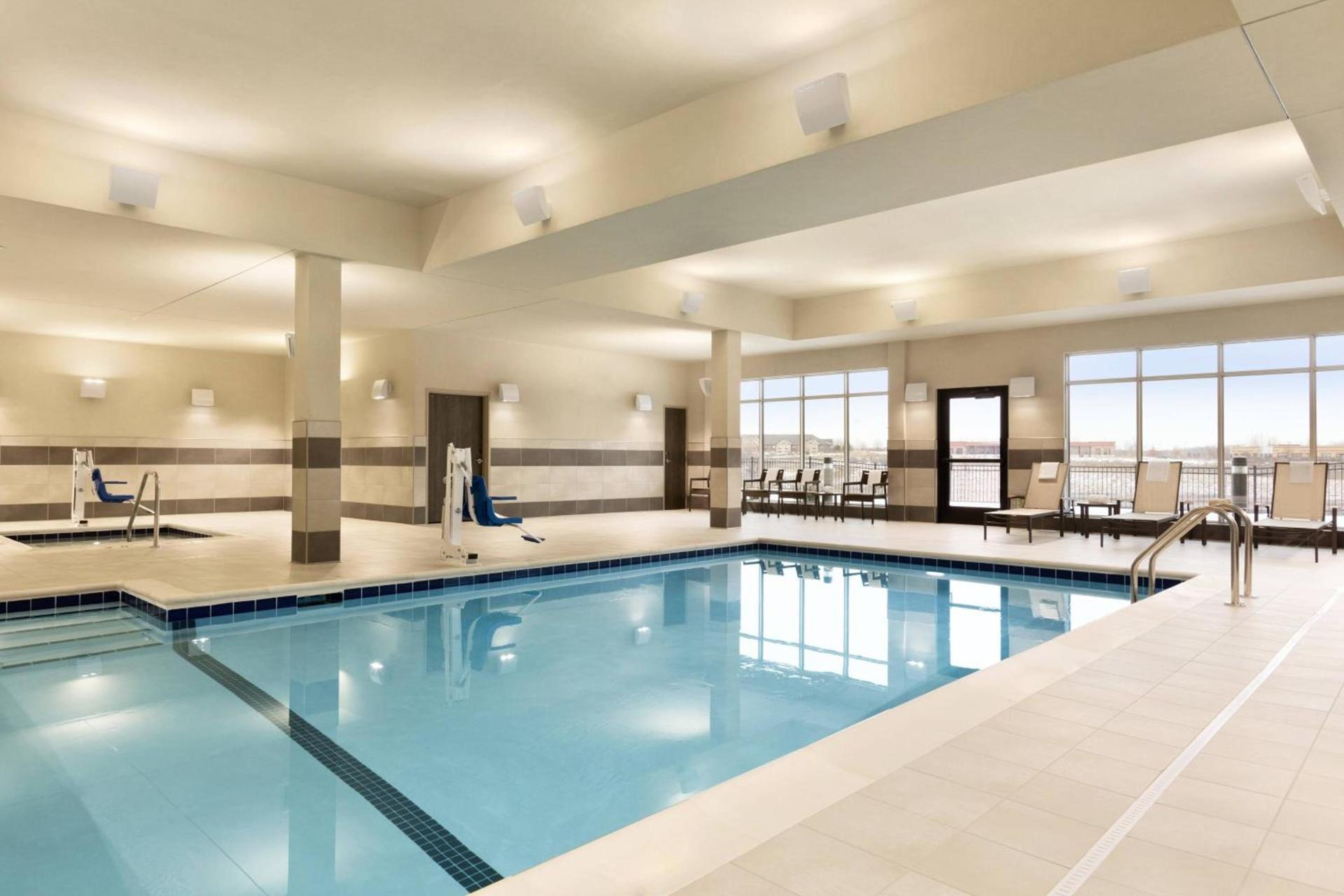 Courtyard by Marriott St Paul Woodbury photo 31