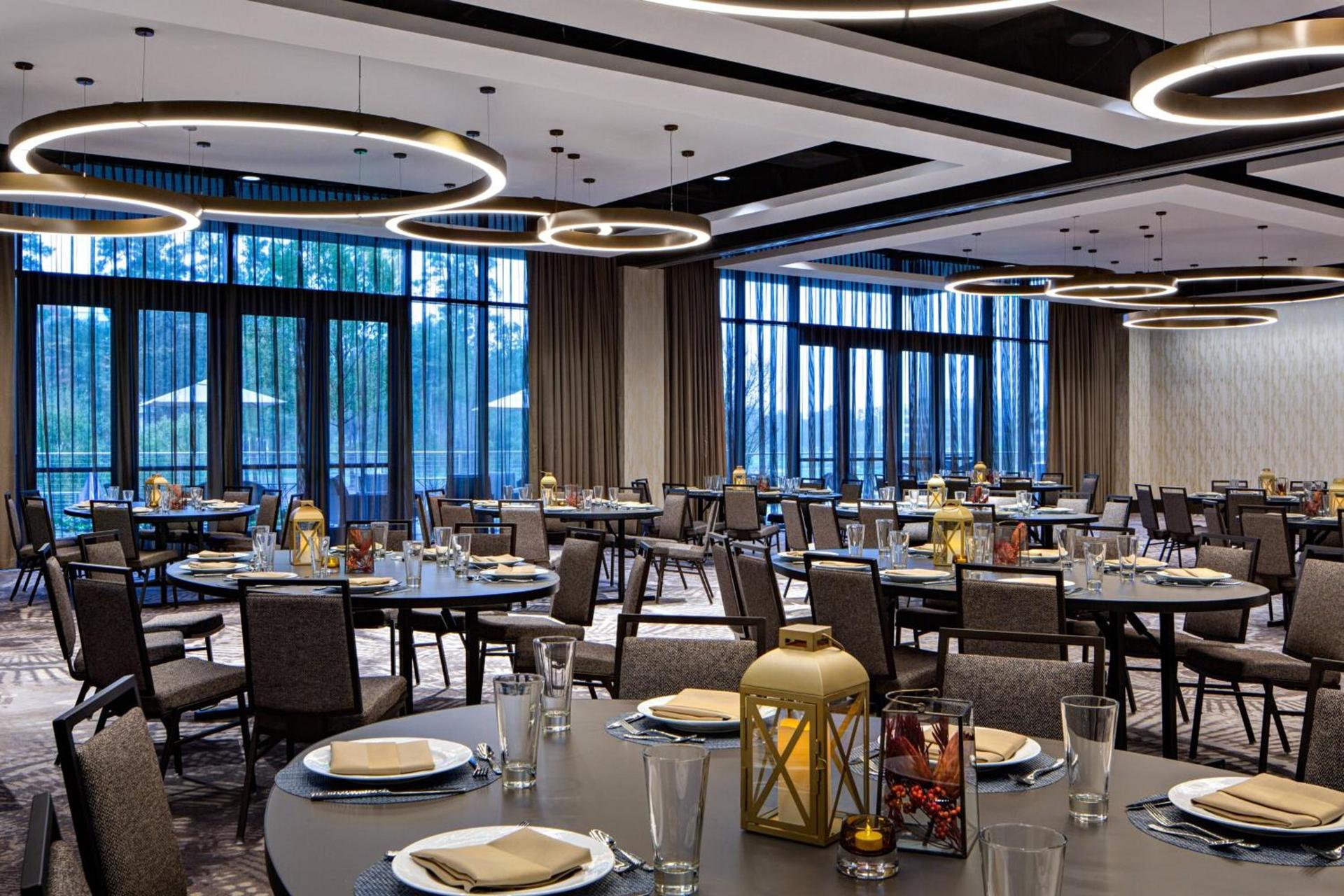 Houston CityPlace Marriott at Springwoods Village photo 81