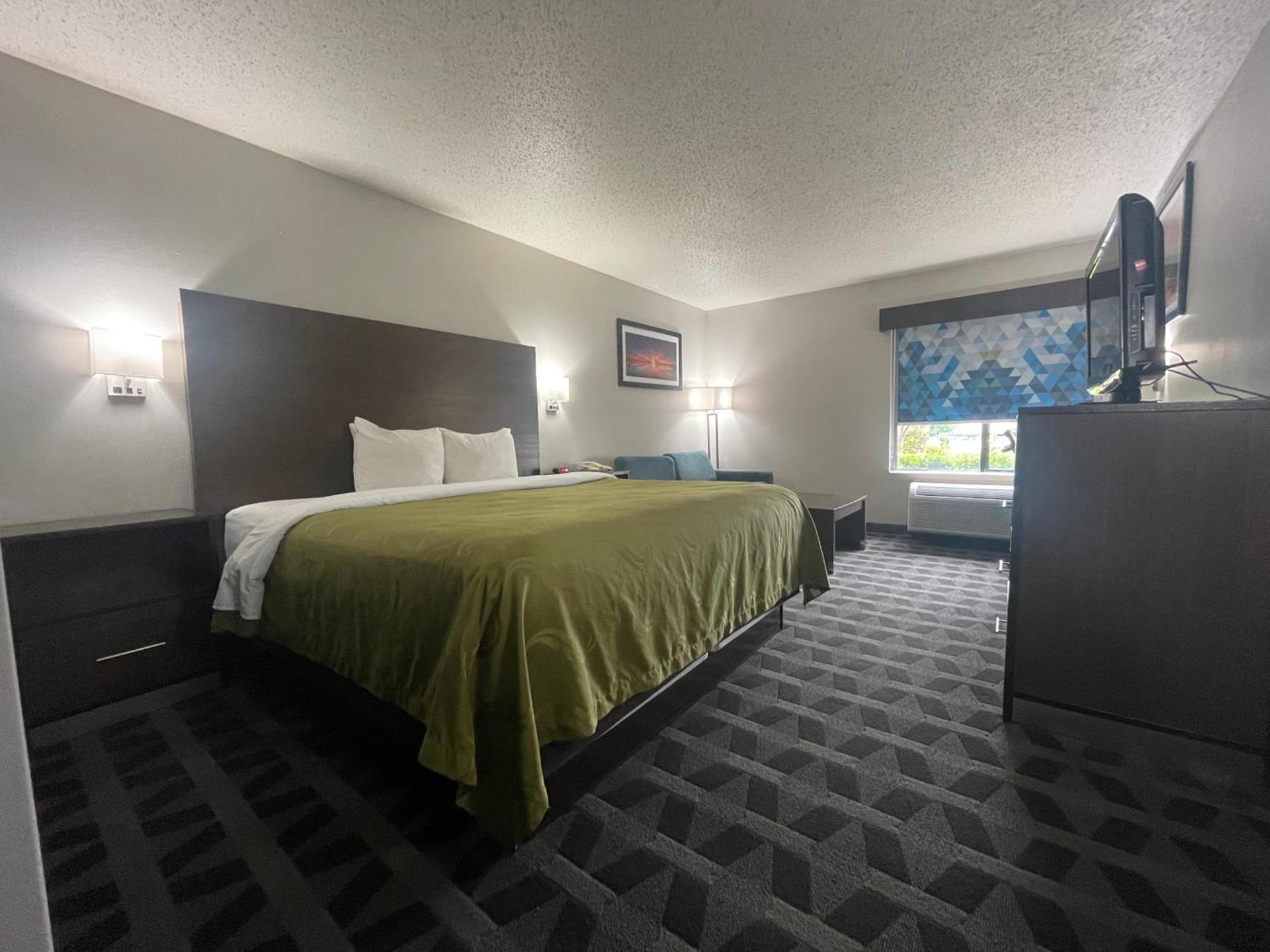 Quality Inn Hillsboro I-35 photo 32