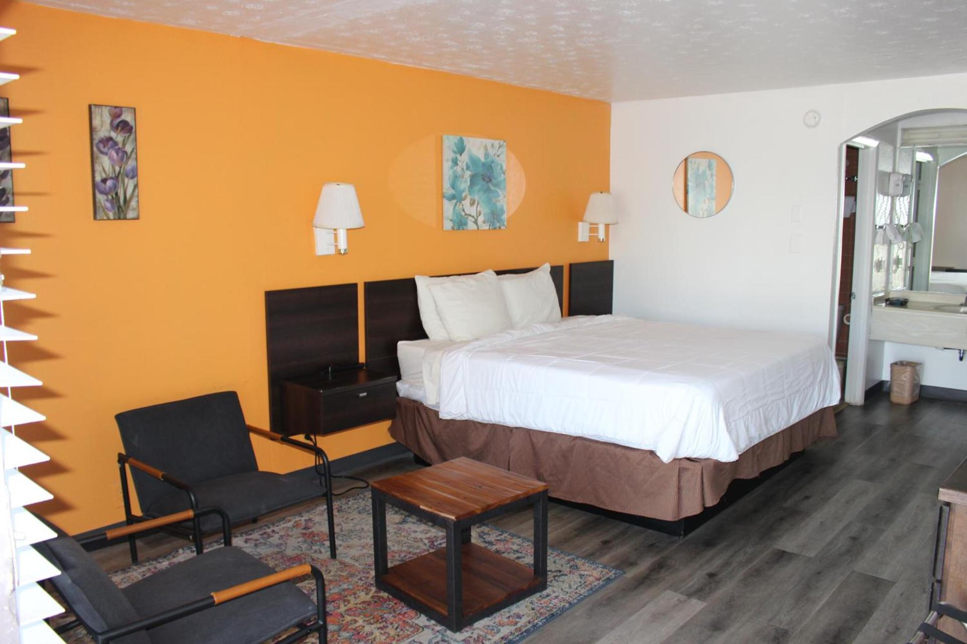 Americas Best Value Inn & Suites Williamstown photo 23