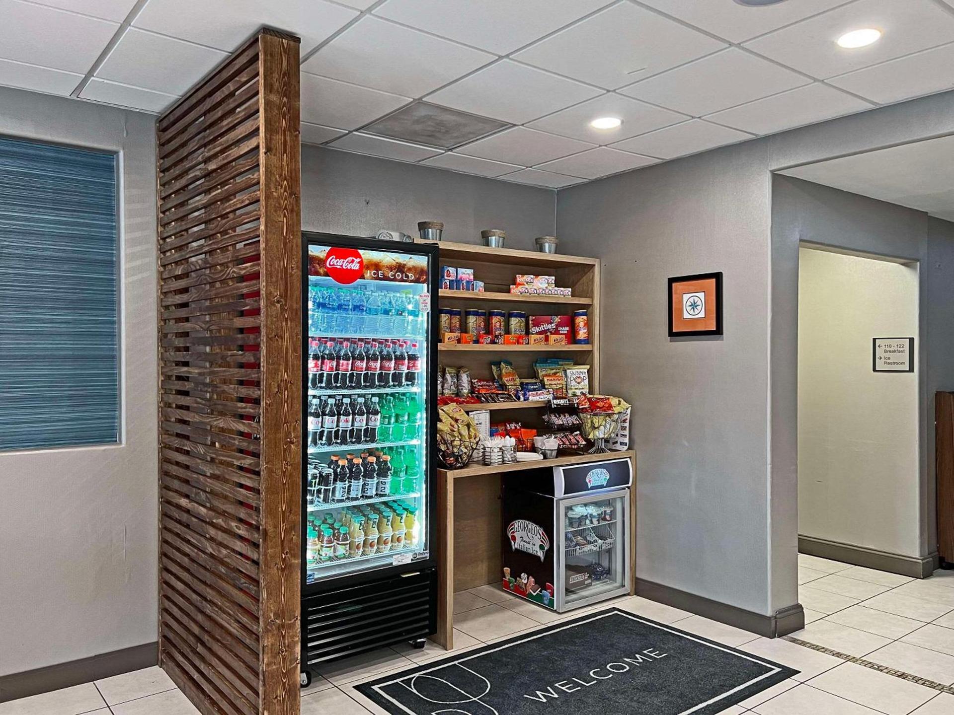 Country Inn & Suites by Radisson Rehoboth Beach - Dewey photo 34