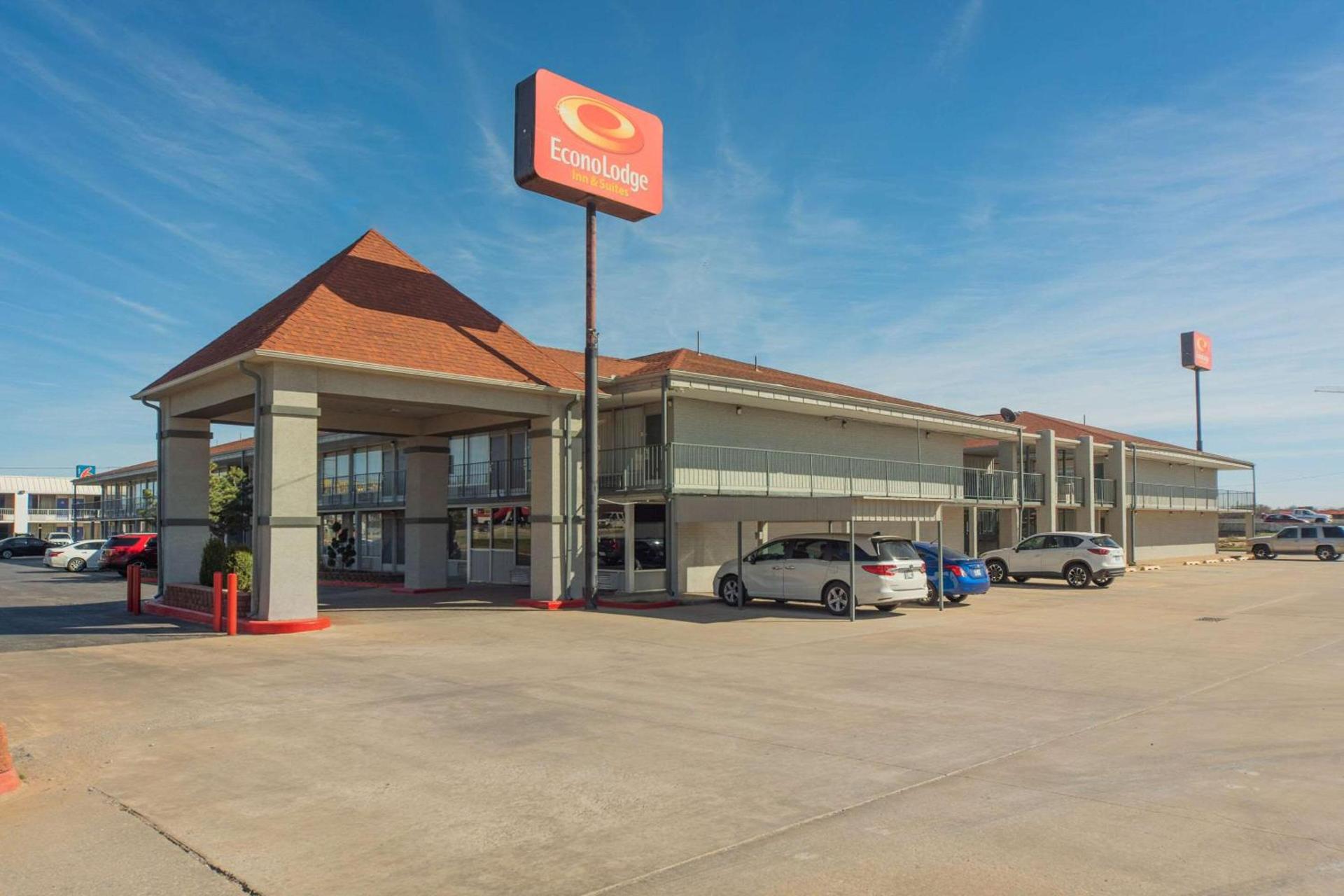 Econo Lodge Inn & Suites Near Bricktown photo 2