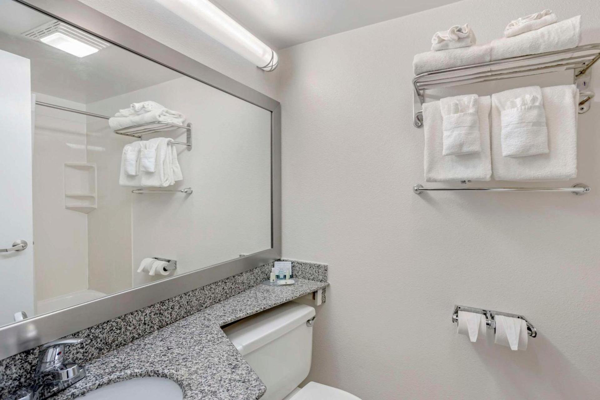 Quality Inn Enola - Harrisburg photo 10