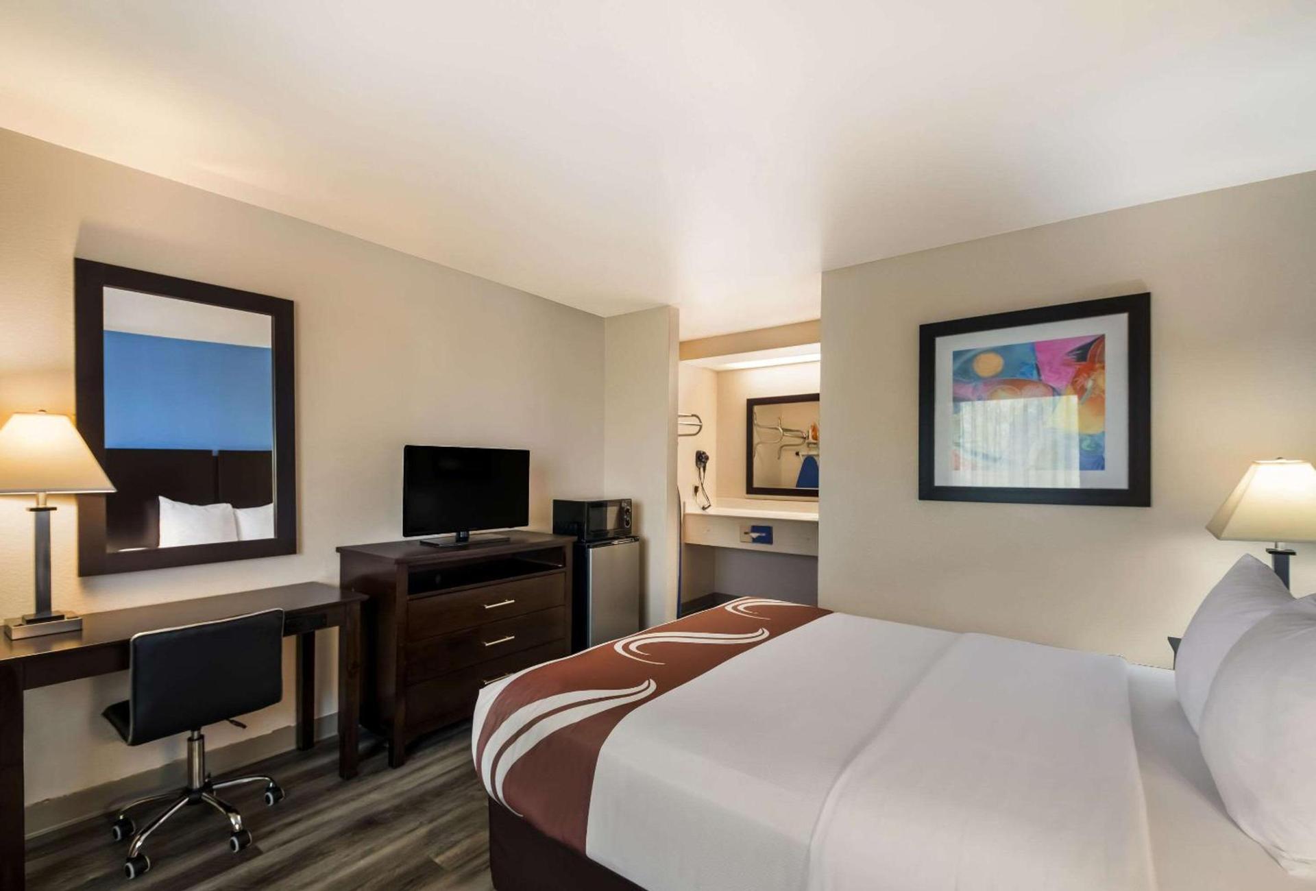 Quality Inn & Suites Round Rock photo 6