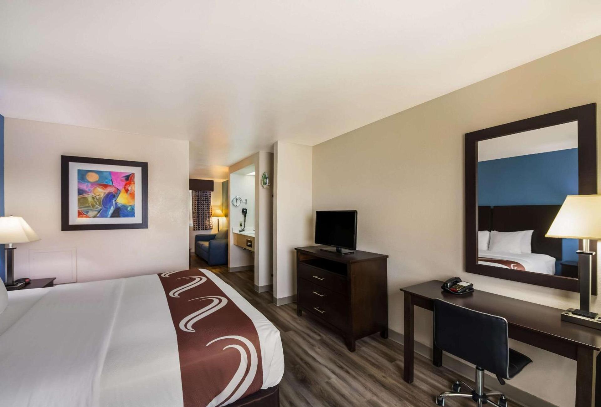 Quality Inn & Suites Round Rock photo 7