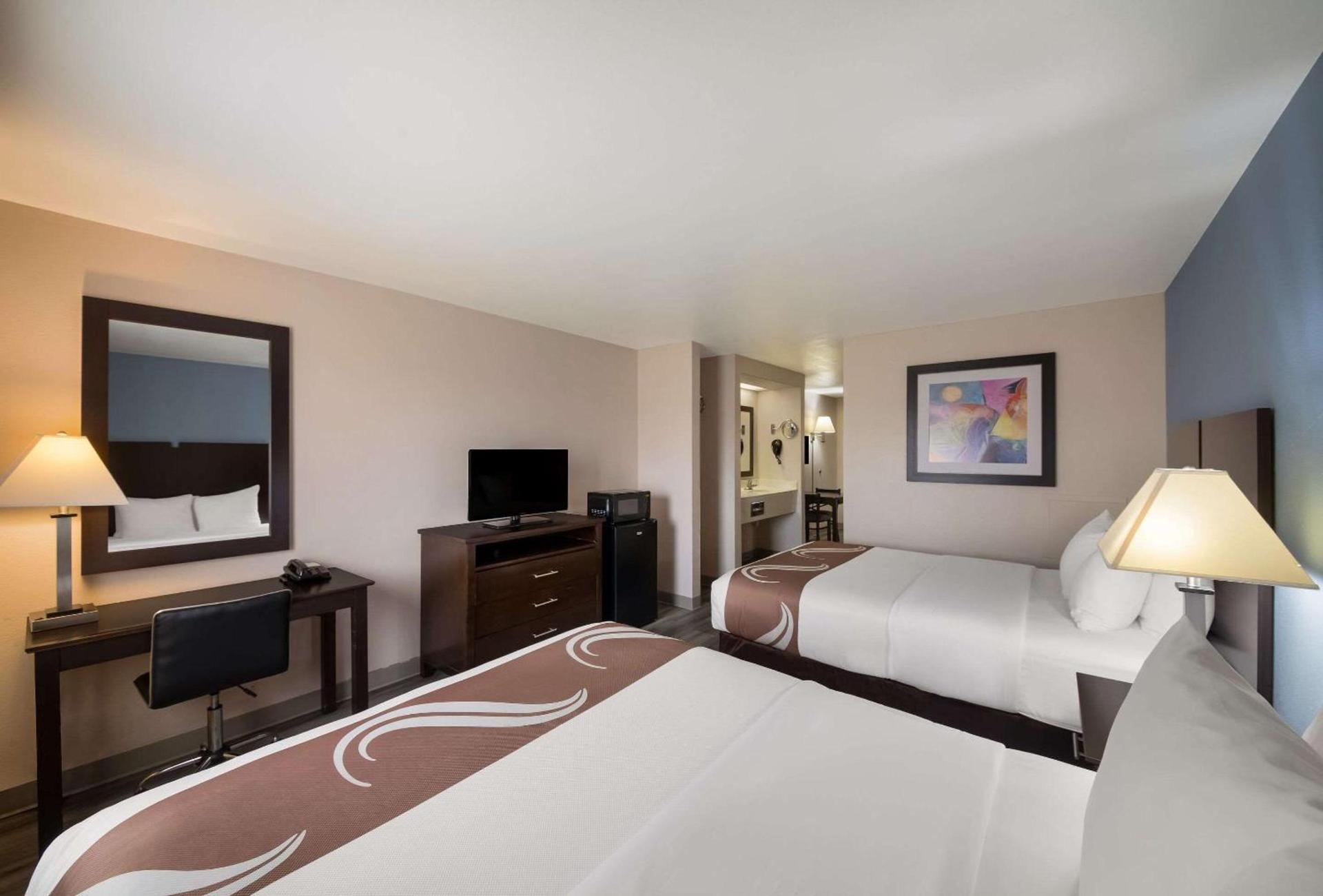 Quality Inn & Suites Round Rock photo 9