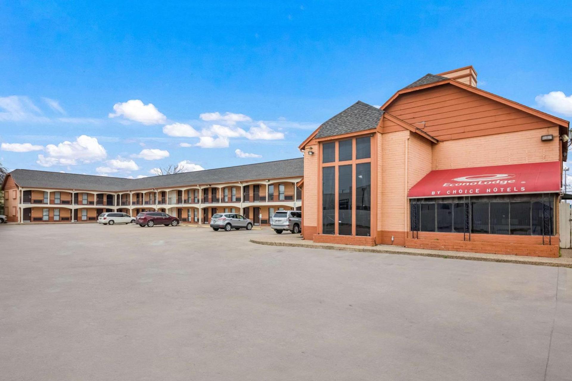 Econo Lodge Austin North near The Domain photo 2