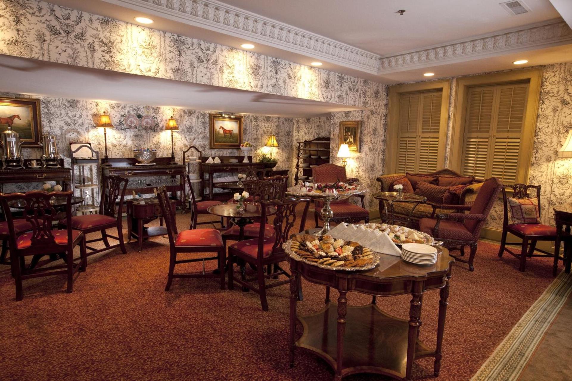 Market Pavilion Hotel photo 3