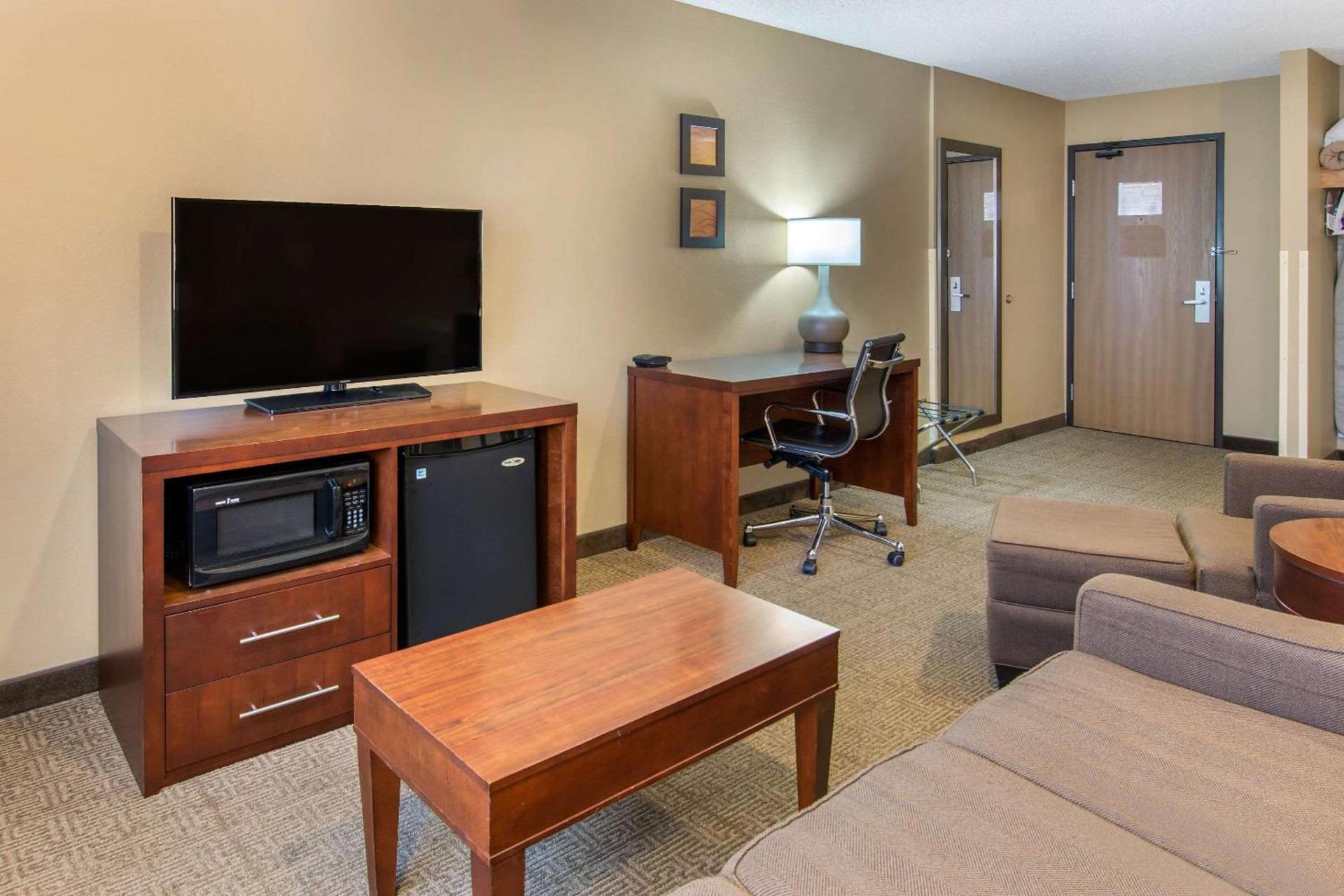 Comfort Inn Colville photo 35