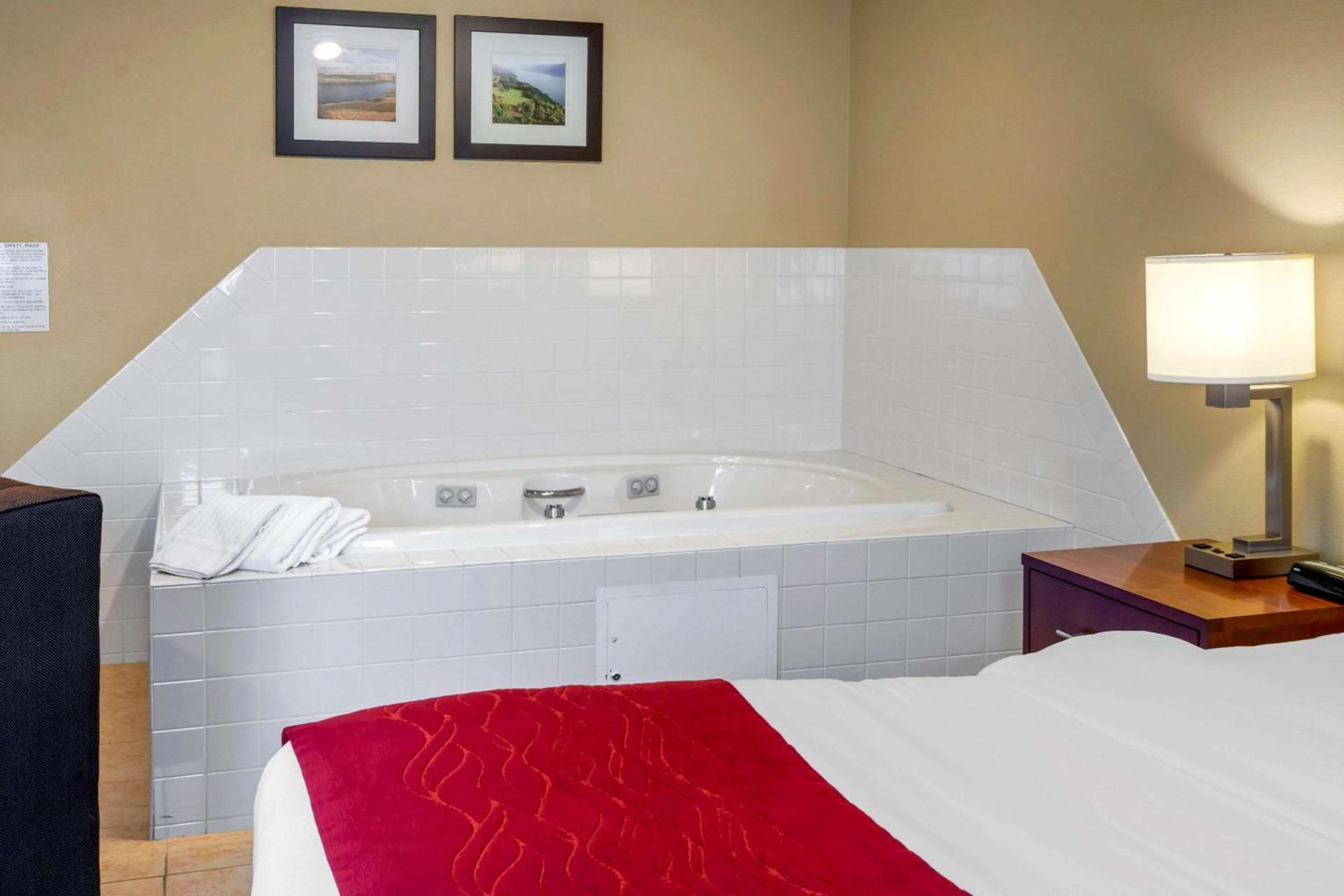 Comfort Inn Colville photo 40