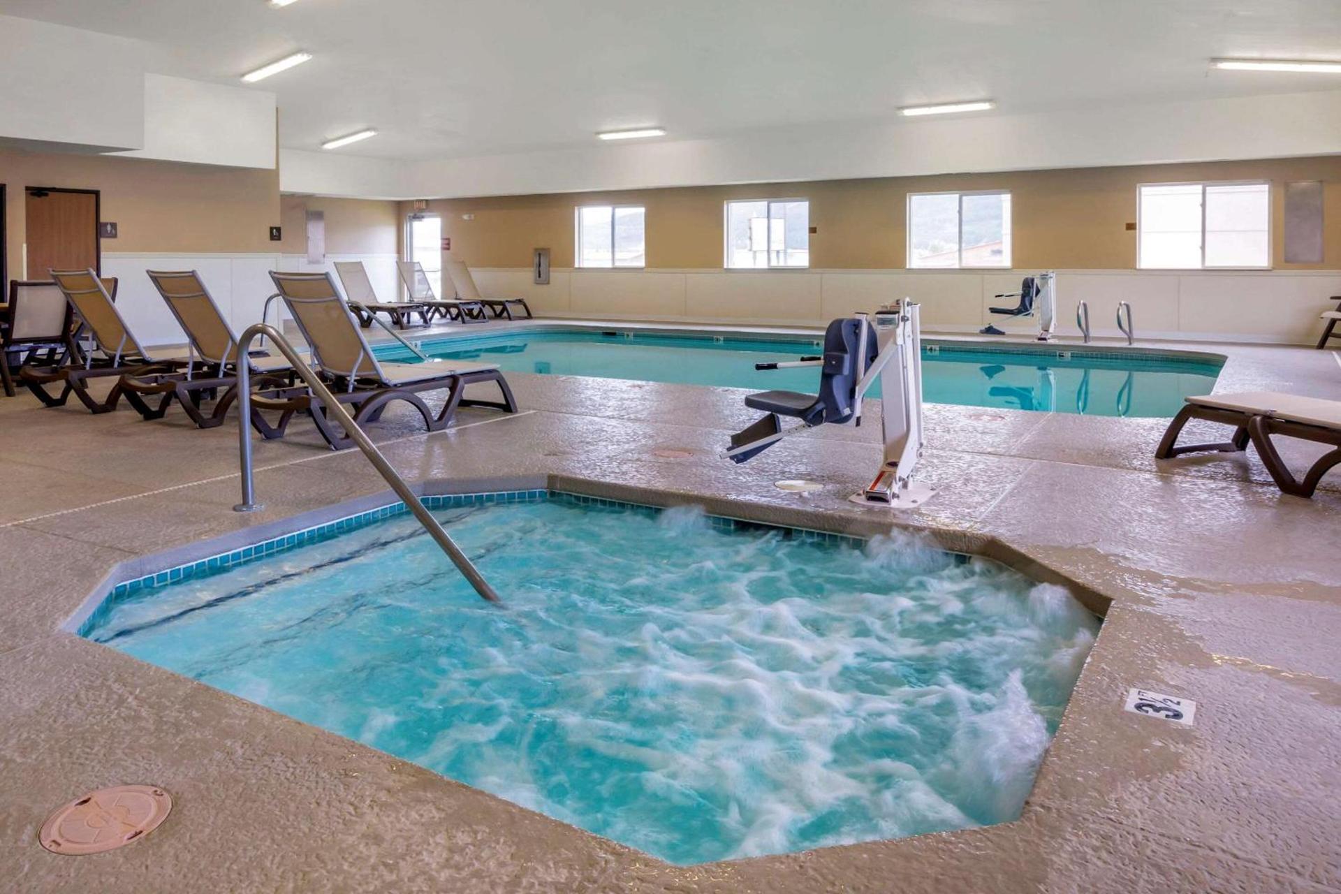 Comfort Inn Colville photo 49