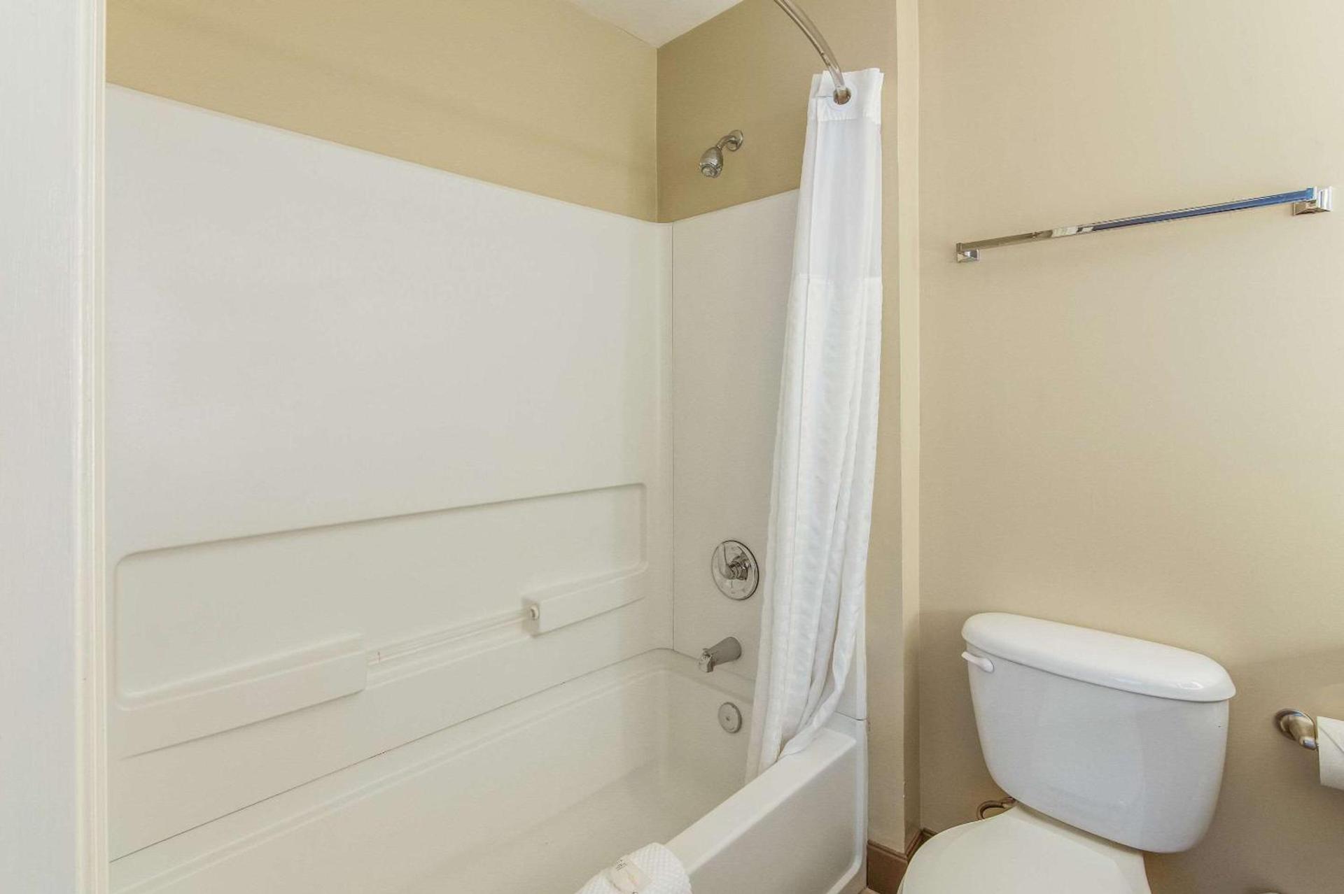MainStay Suites Columbus near Fort Benning photo 8