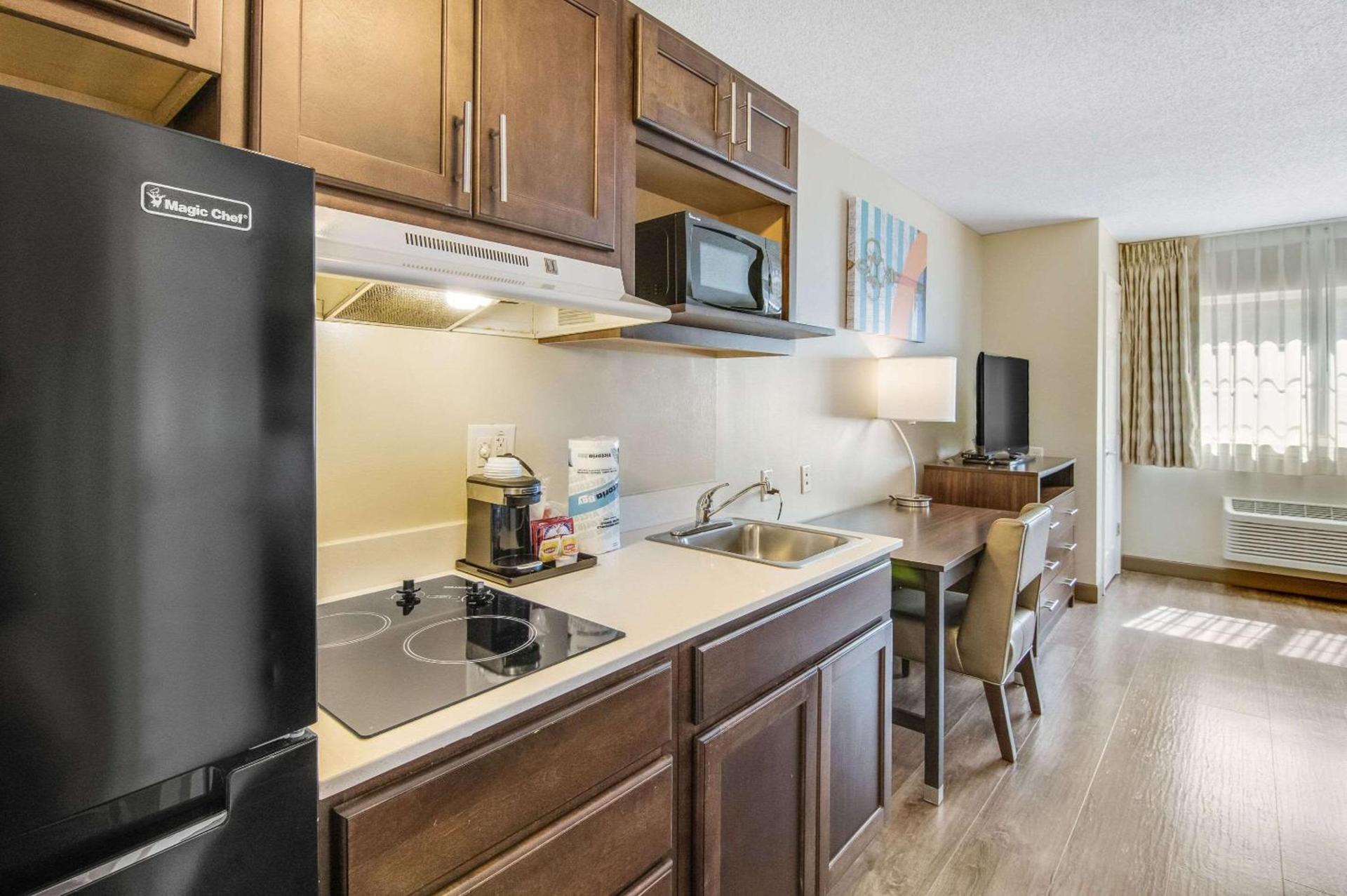 MainStay Suites Columbus near Fort Benning photo 12
