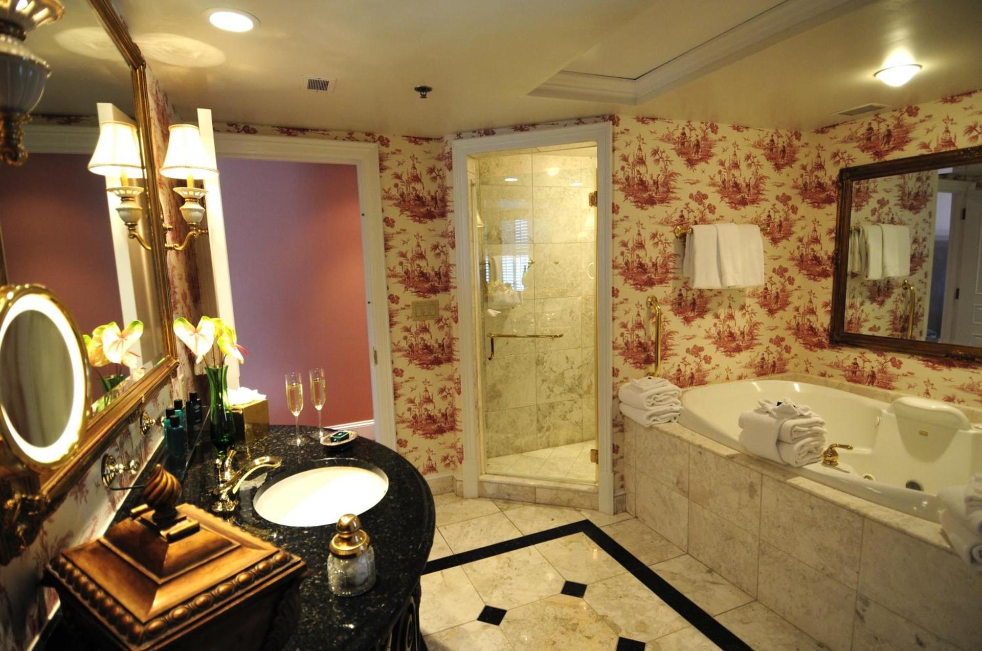 Market Pavilion Hotel photo 13