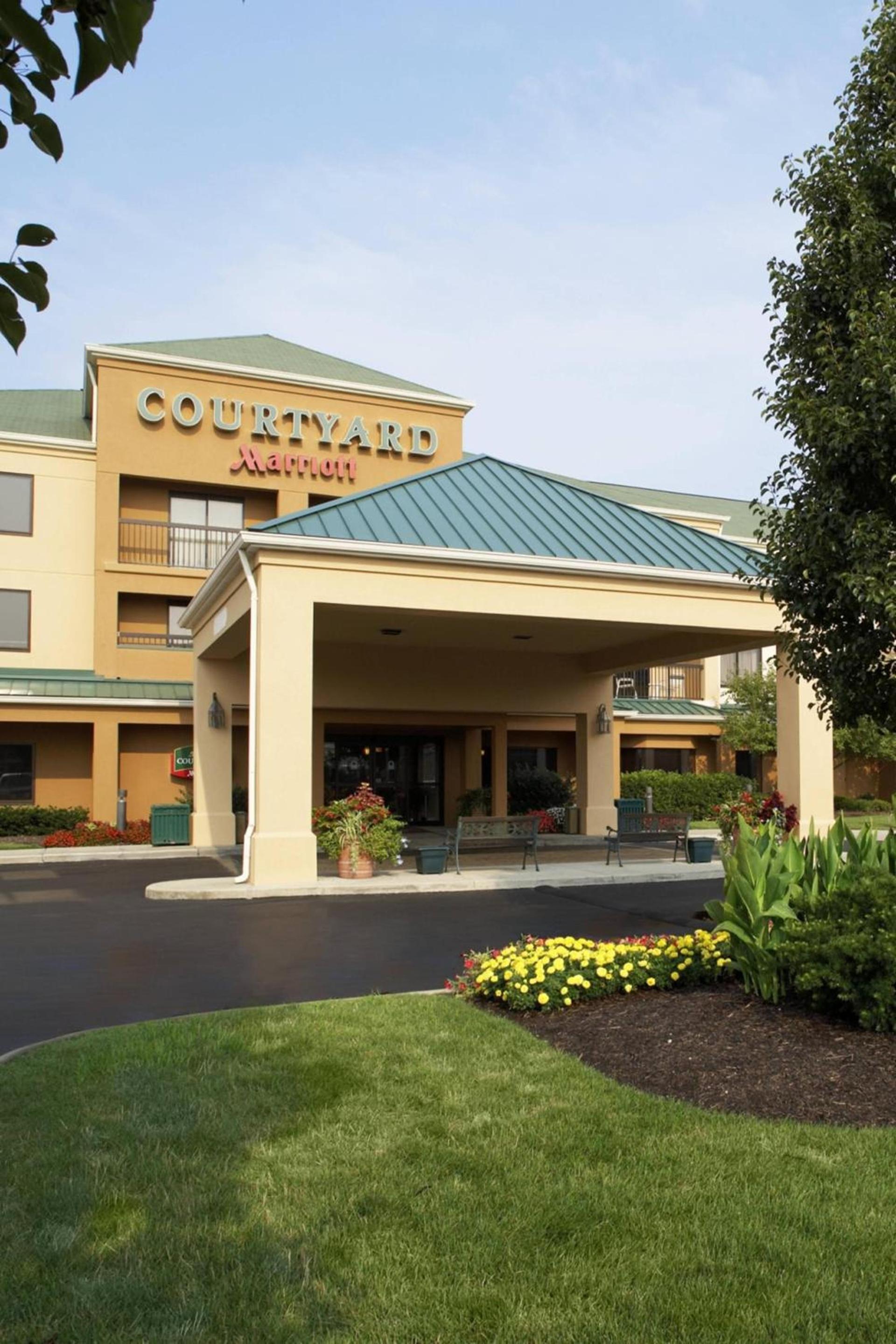 Courtyard Newark Granville photo 1