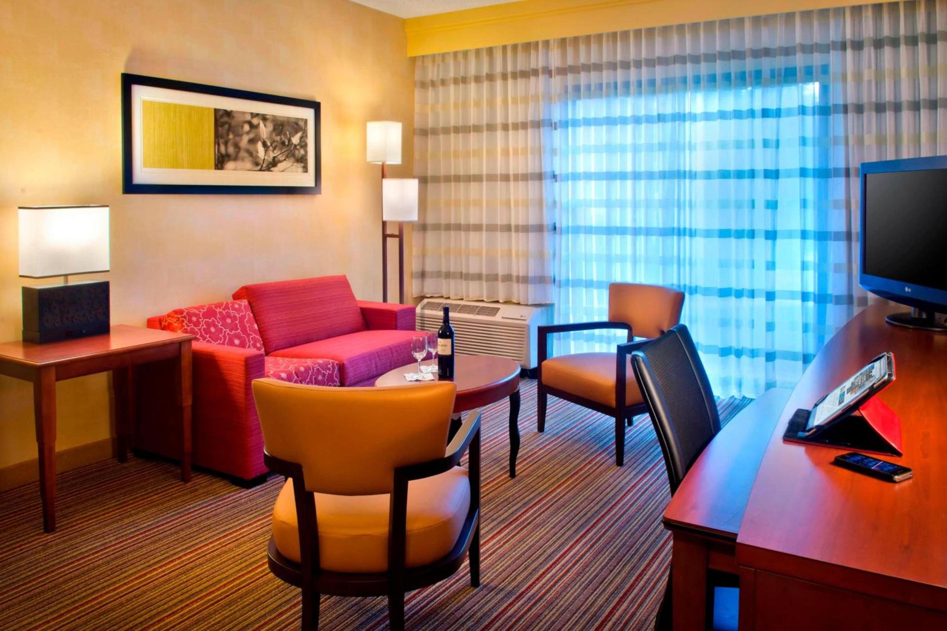 Courtyard by Marriott Mt. Laurel photo 11